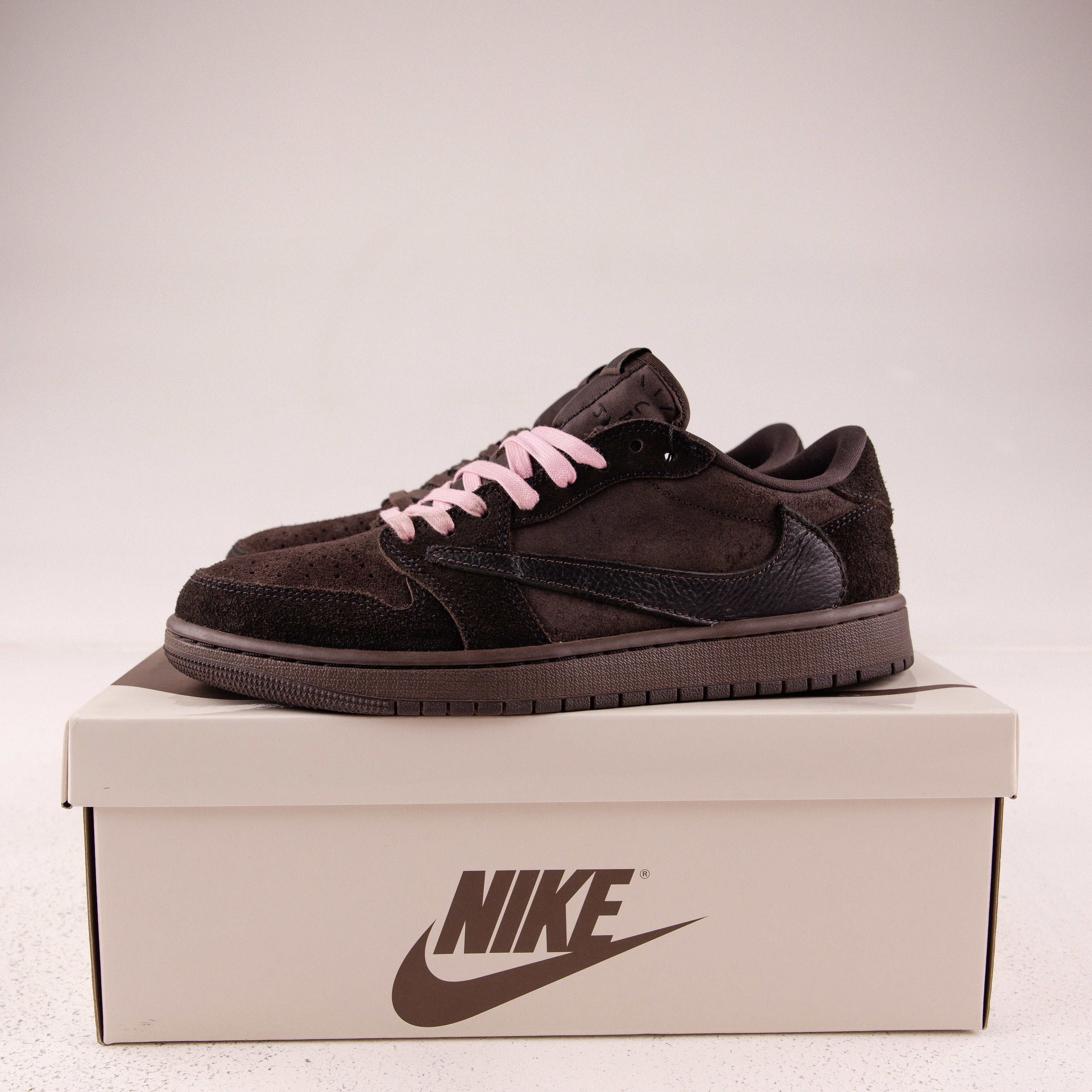 Jordan 1 Retro Low OG SP Travis Scott Velvet Brown - Used - 3732