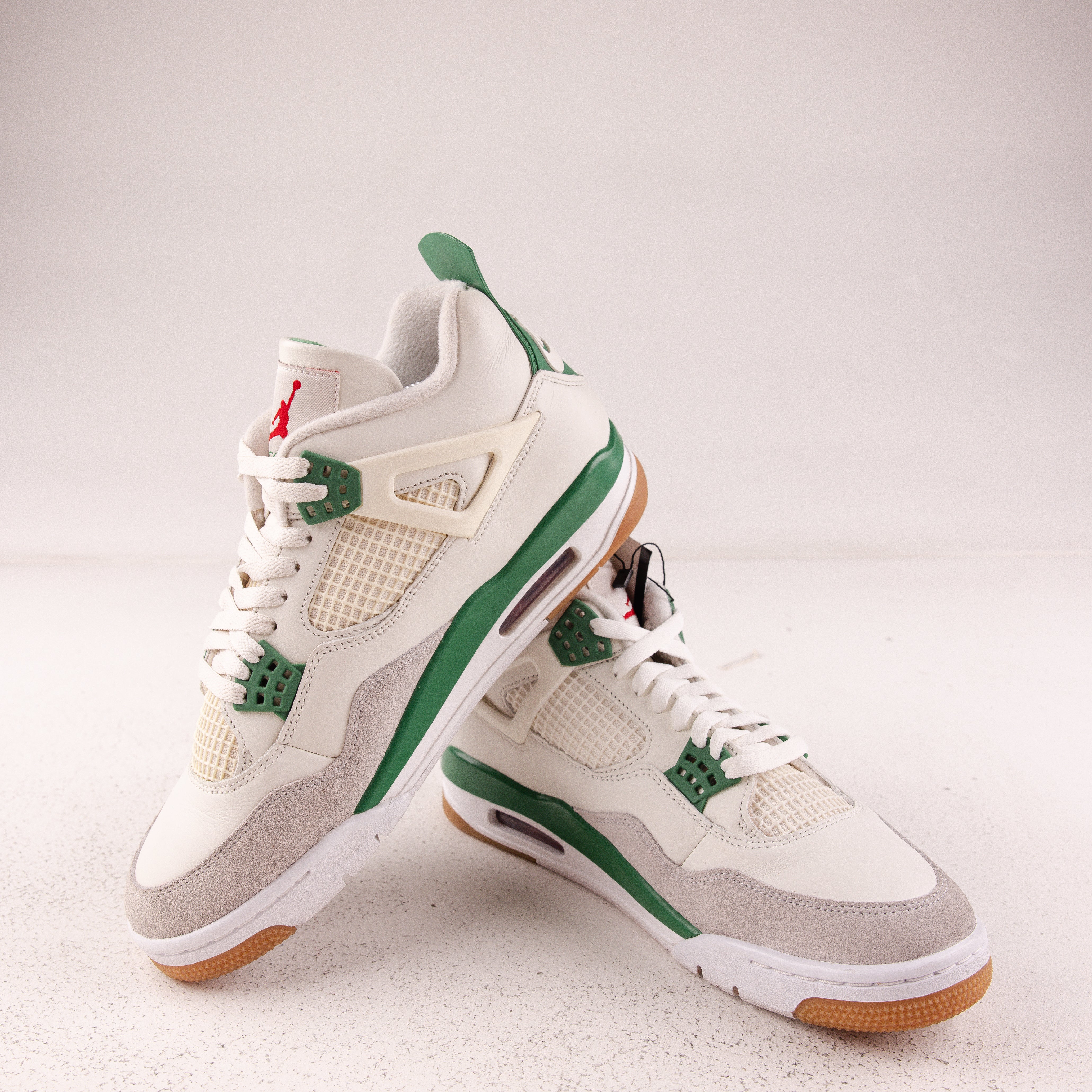 Jordan 4 Retro SB Pine Green - Used - 3782