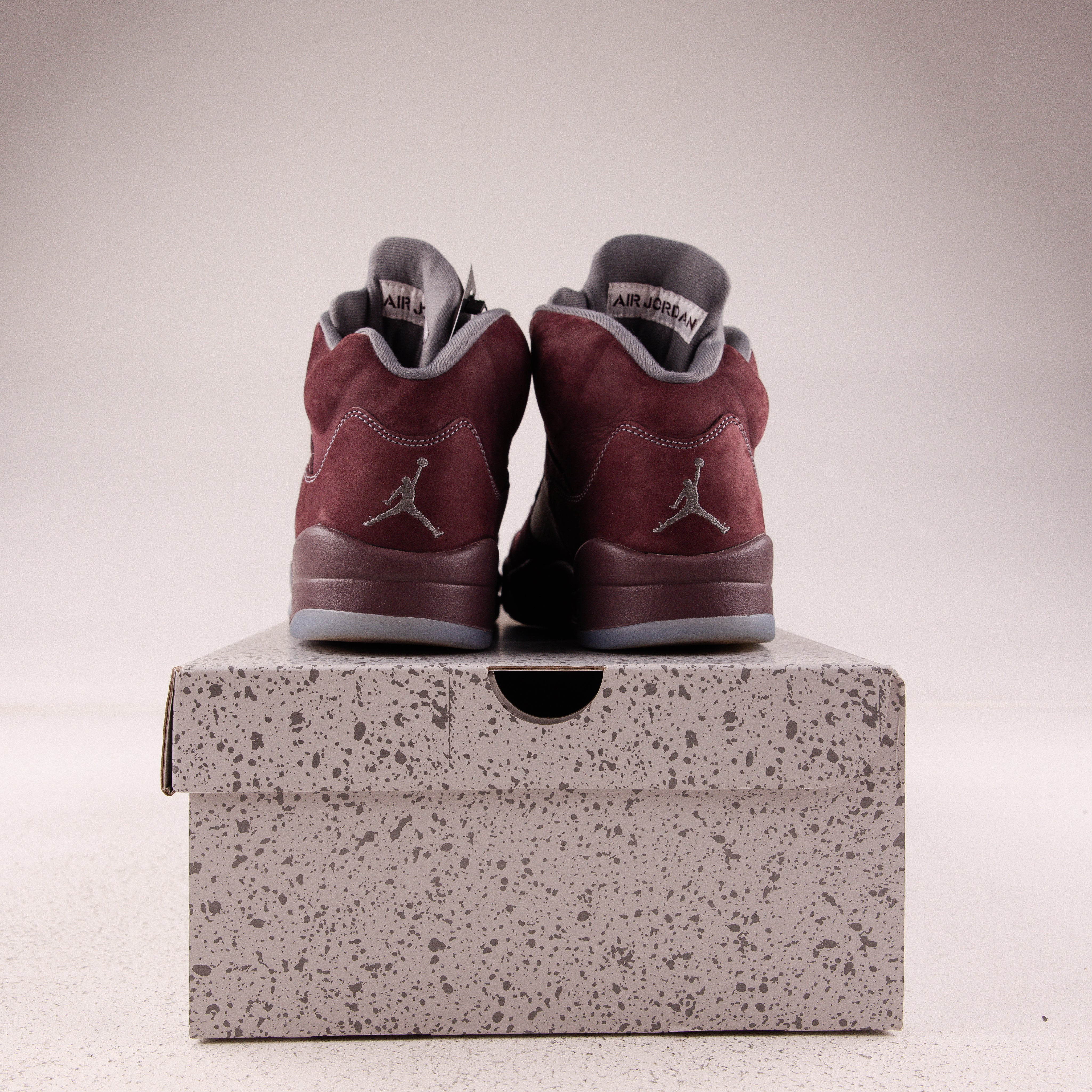 Jordan 5 Retro Burgundy (2023) - Used - 3787