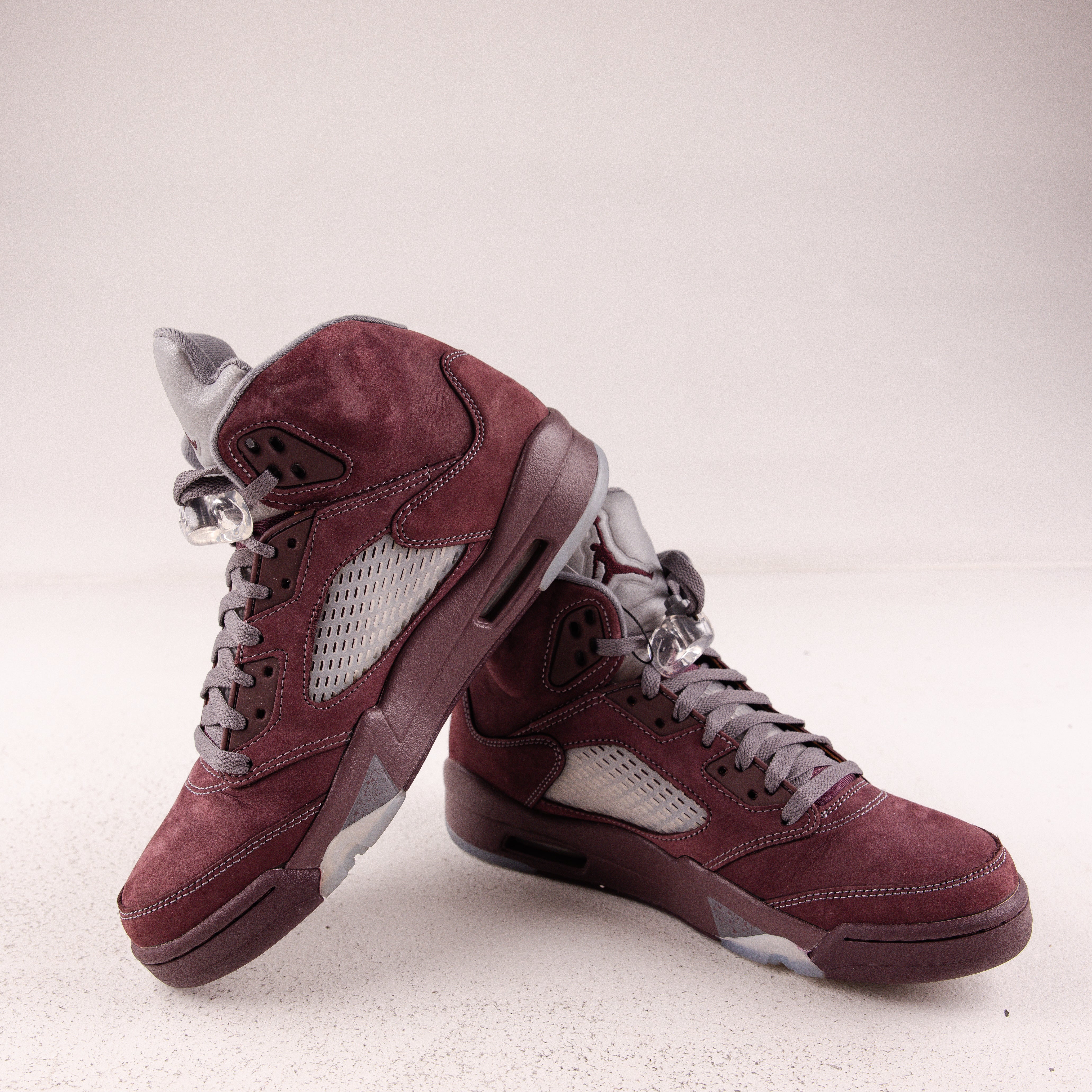 Jordan 5 Retro Burgundy (2023) - Used - 3787