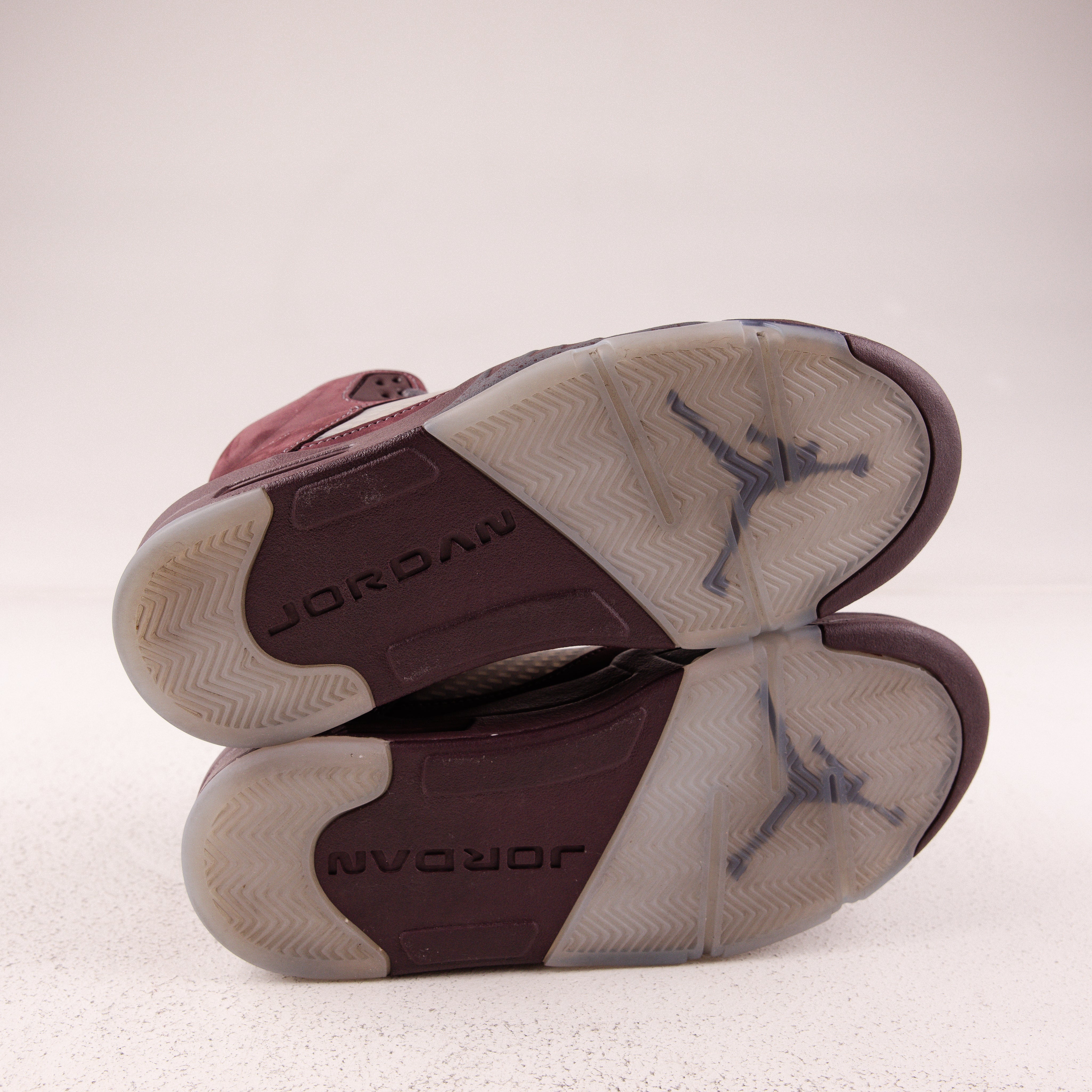 Jordan 5 Retro Burgundy (2023) - Used - 3787
