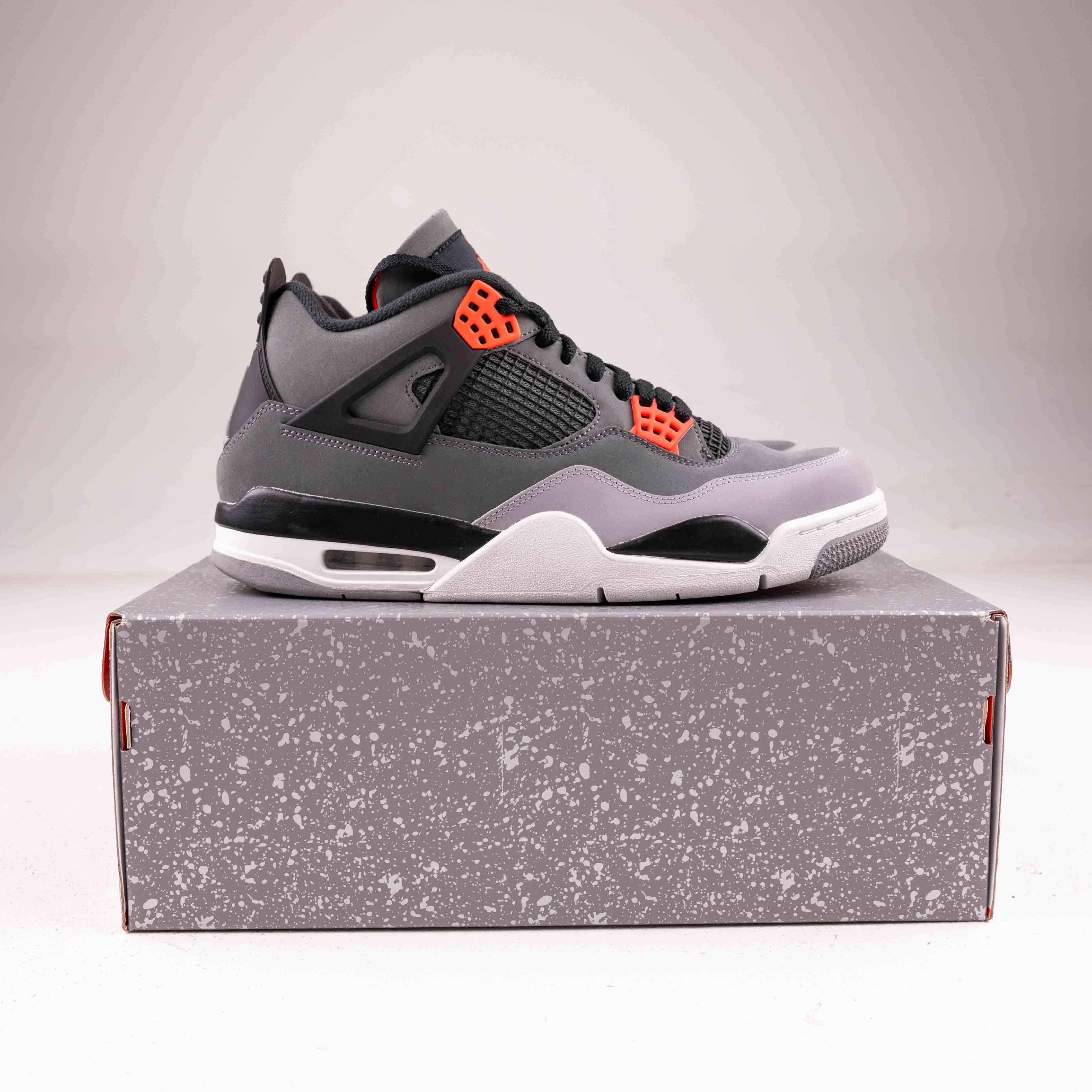 Jordan 4 Retro Infrared - Used - 1268 - Common Hype