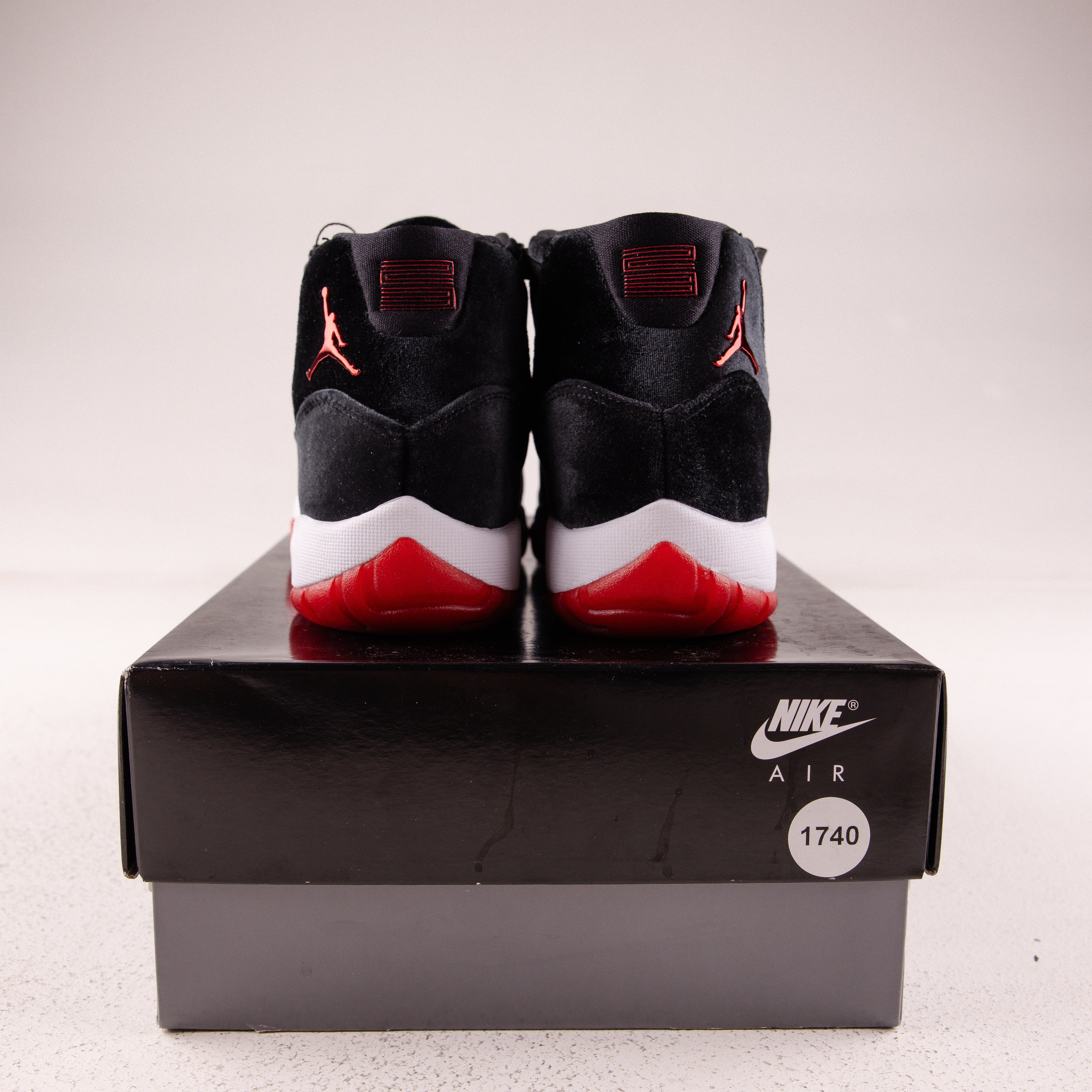Jordan 11 Retro Bred Velvet (Women's) - Used - 1740