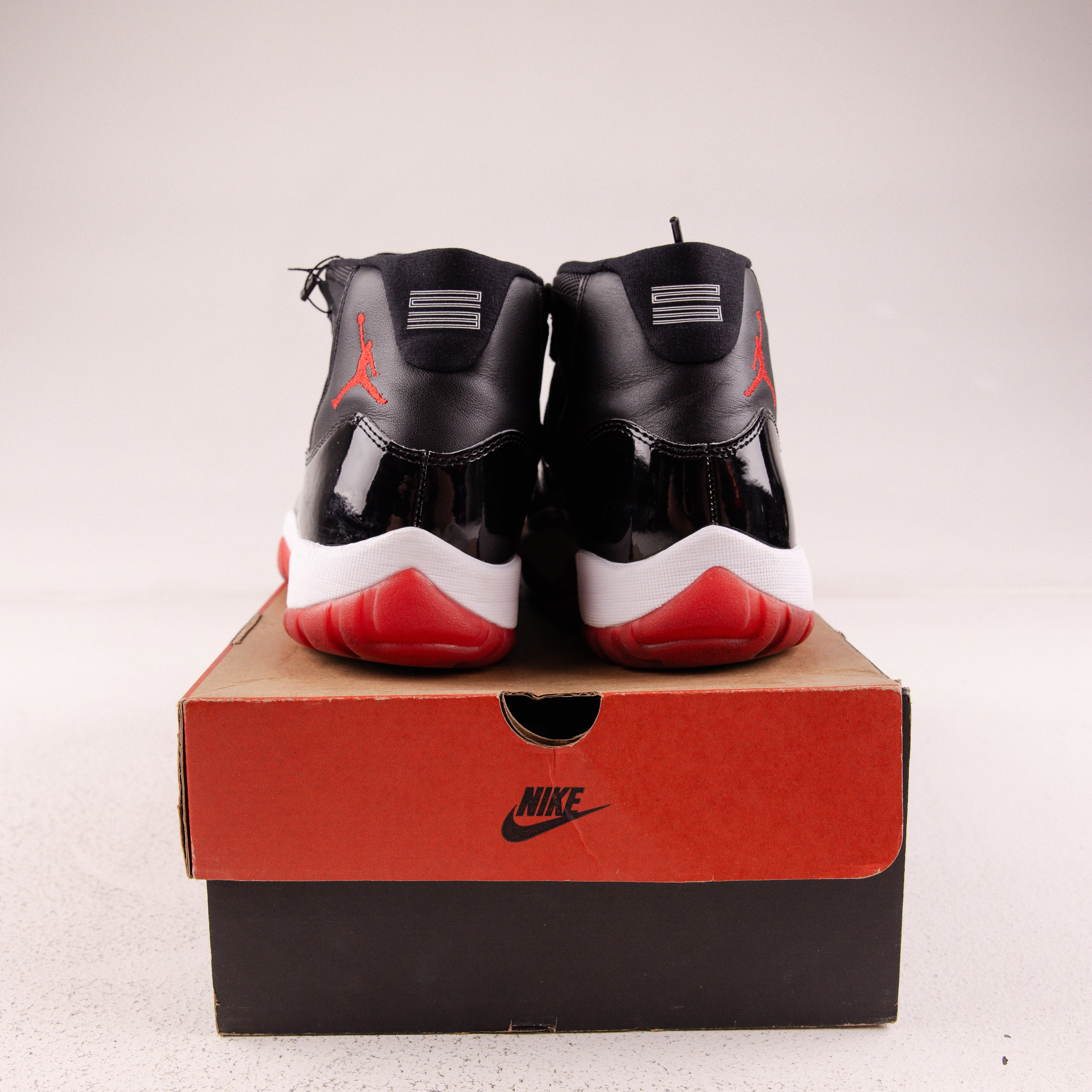 Jordan 11 Retro Playoffs Bred (2019) - Used - 3721