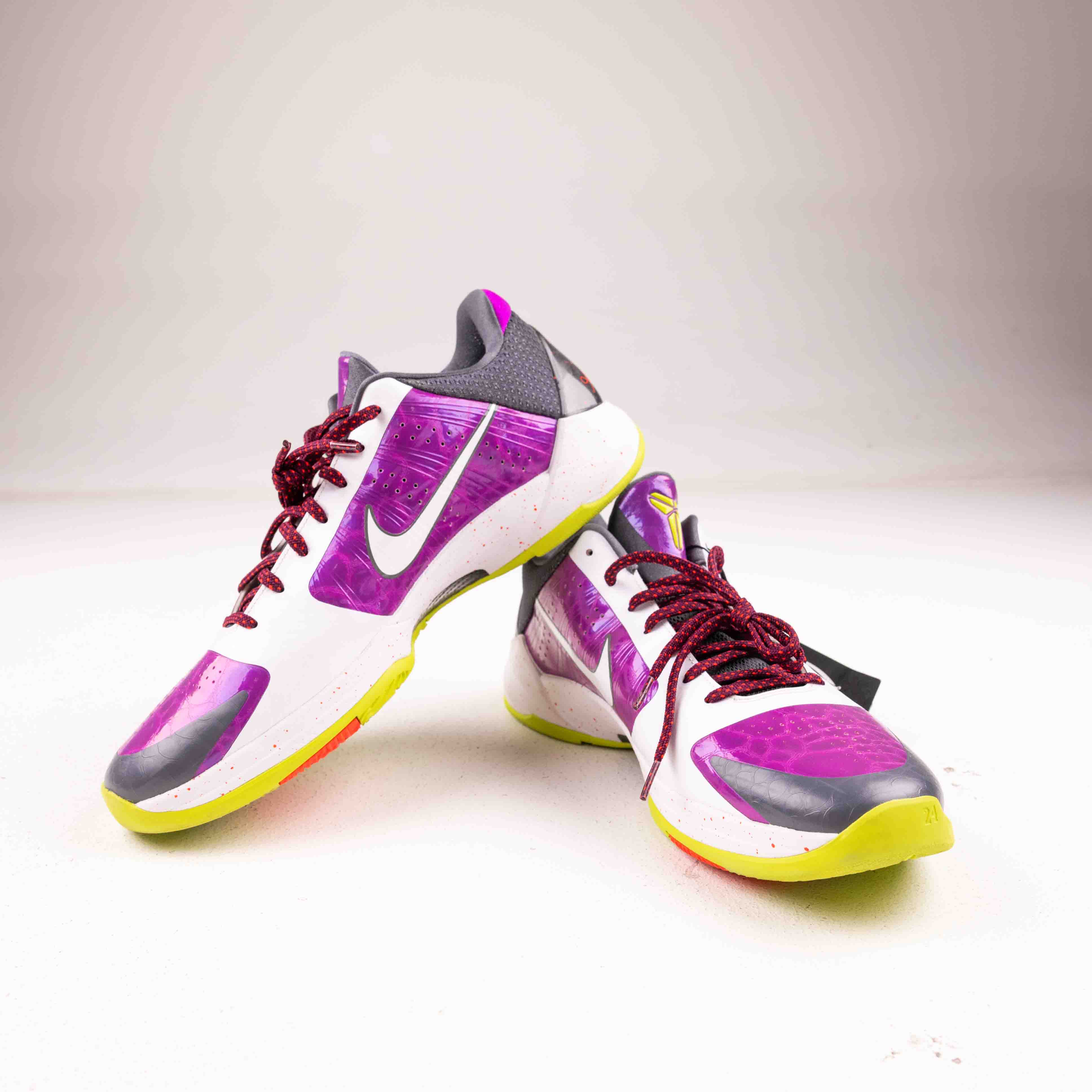 PROMO SAMPLE Kobe 5 Chaos (Game Worn) Devin Booker - Common Hype