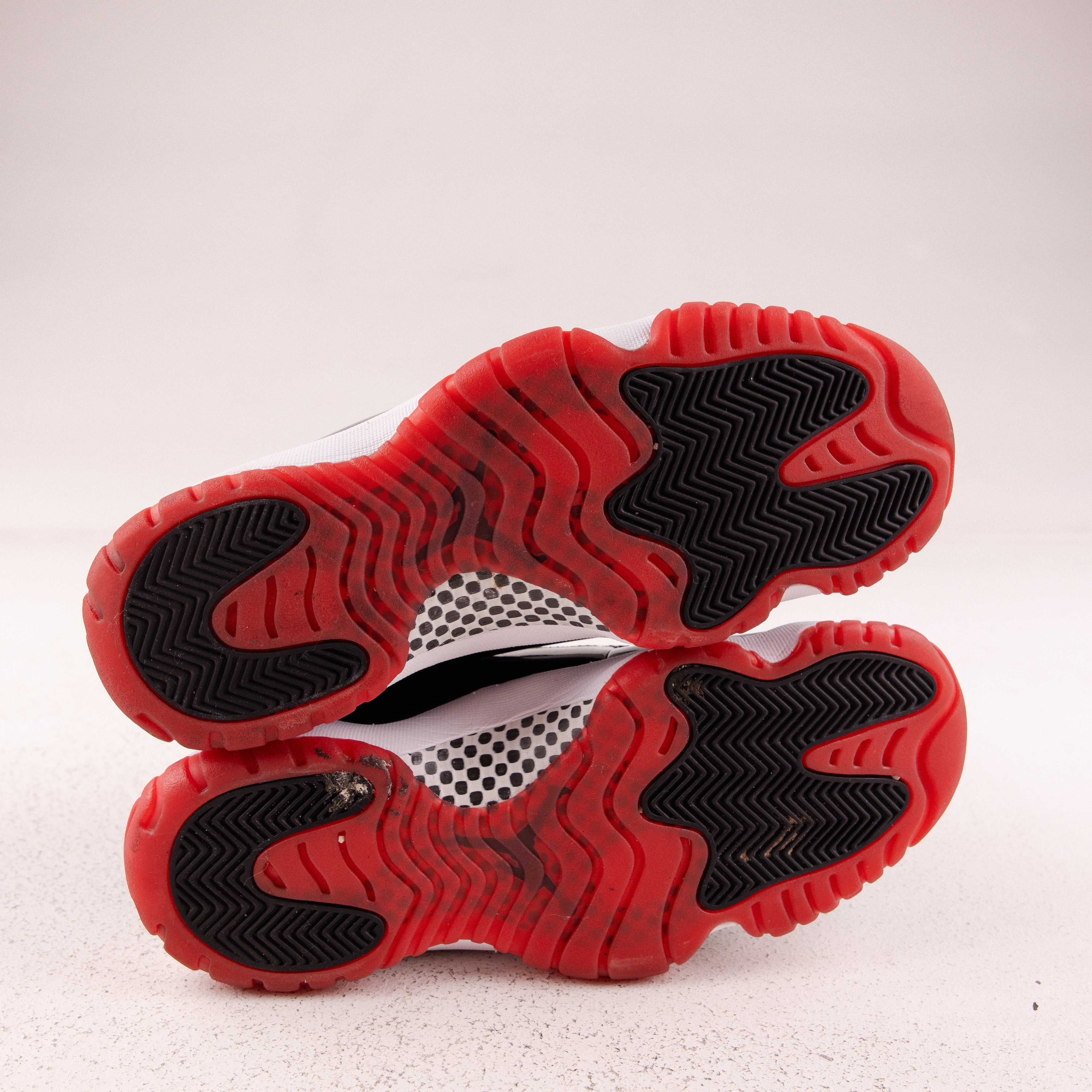 Jordan 11 Retro Playoffs Bred (2019) - Used - 3721