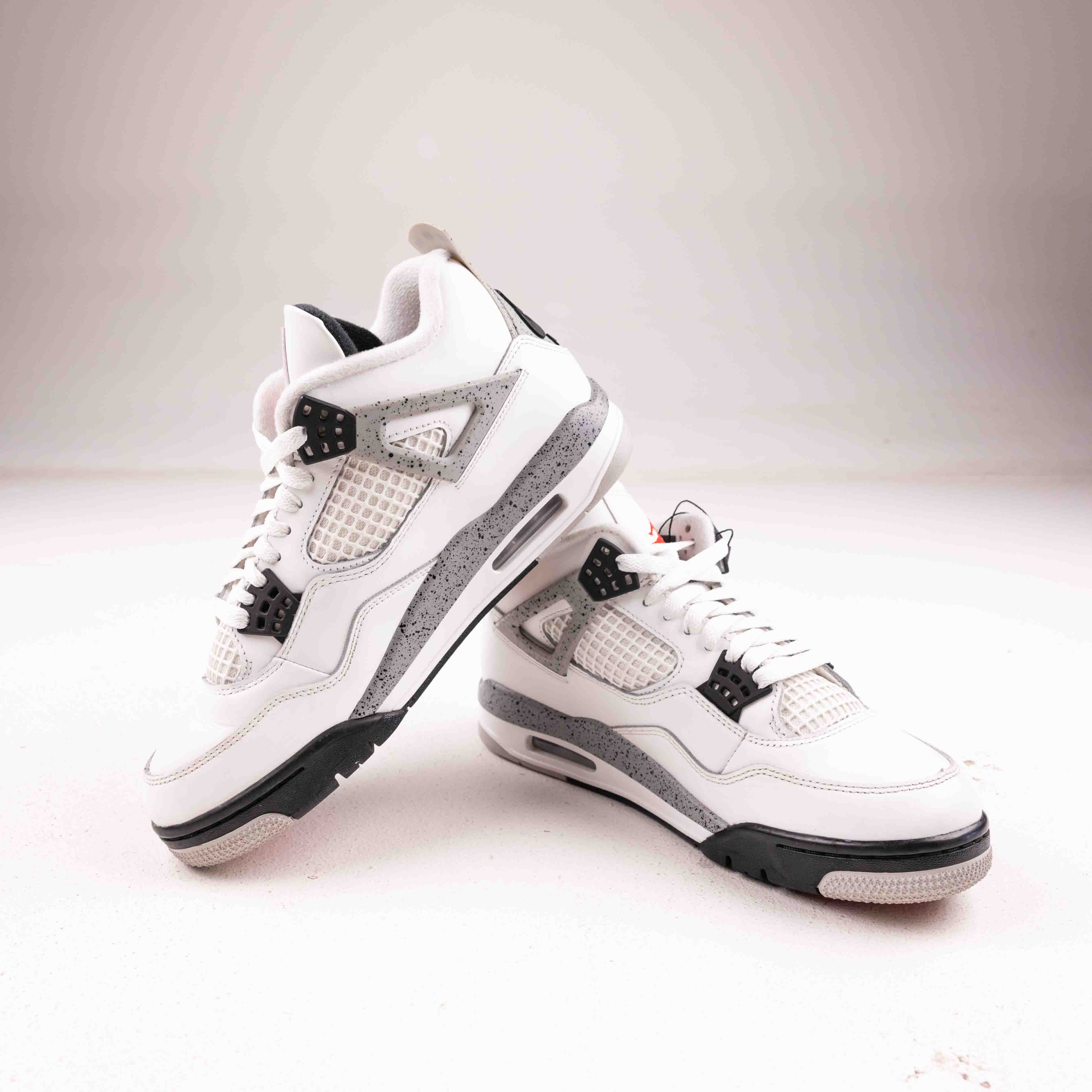 Jordan 4 Retro White Cement (2025) - Used - 1273 - Common Hype