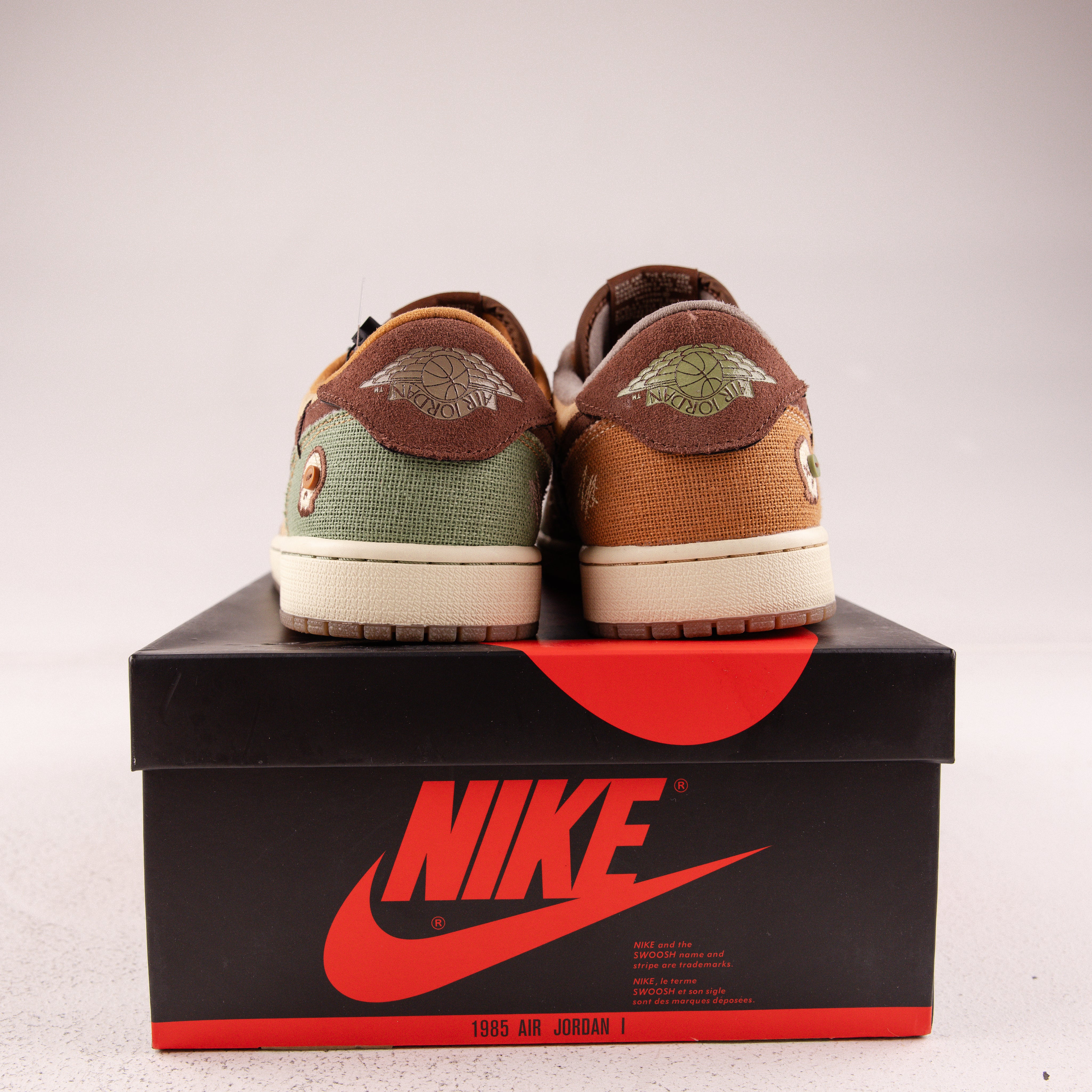 Jordan 1 Retro Low OG Zion Williamson Voodoo - Used - 4369