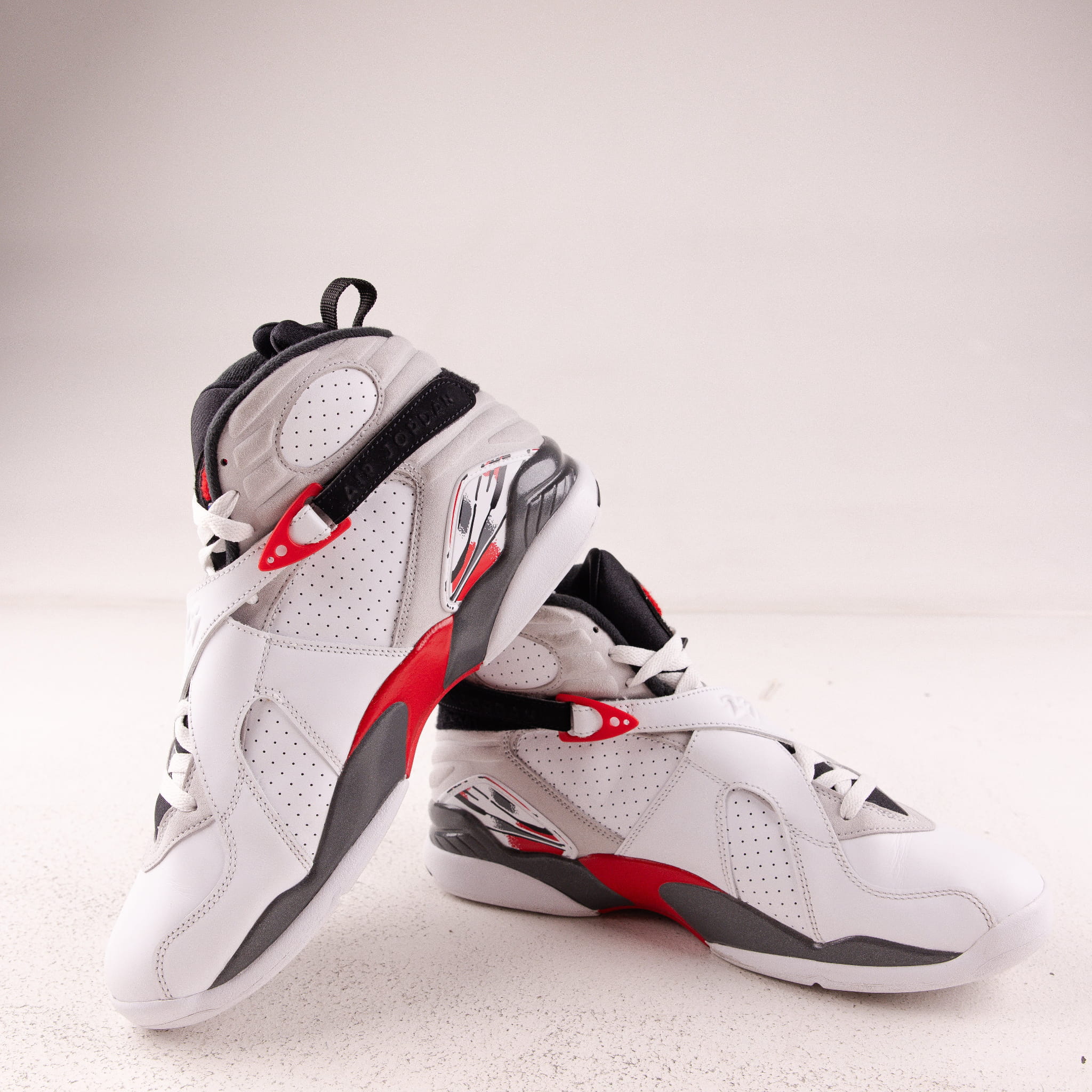 Jordan 8 Retro White True Red (2025) - Used - 1739
