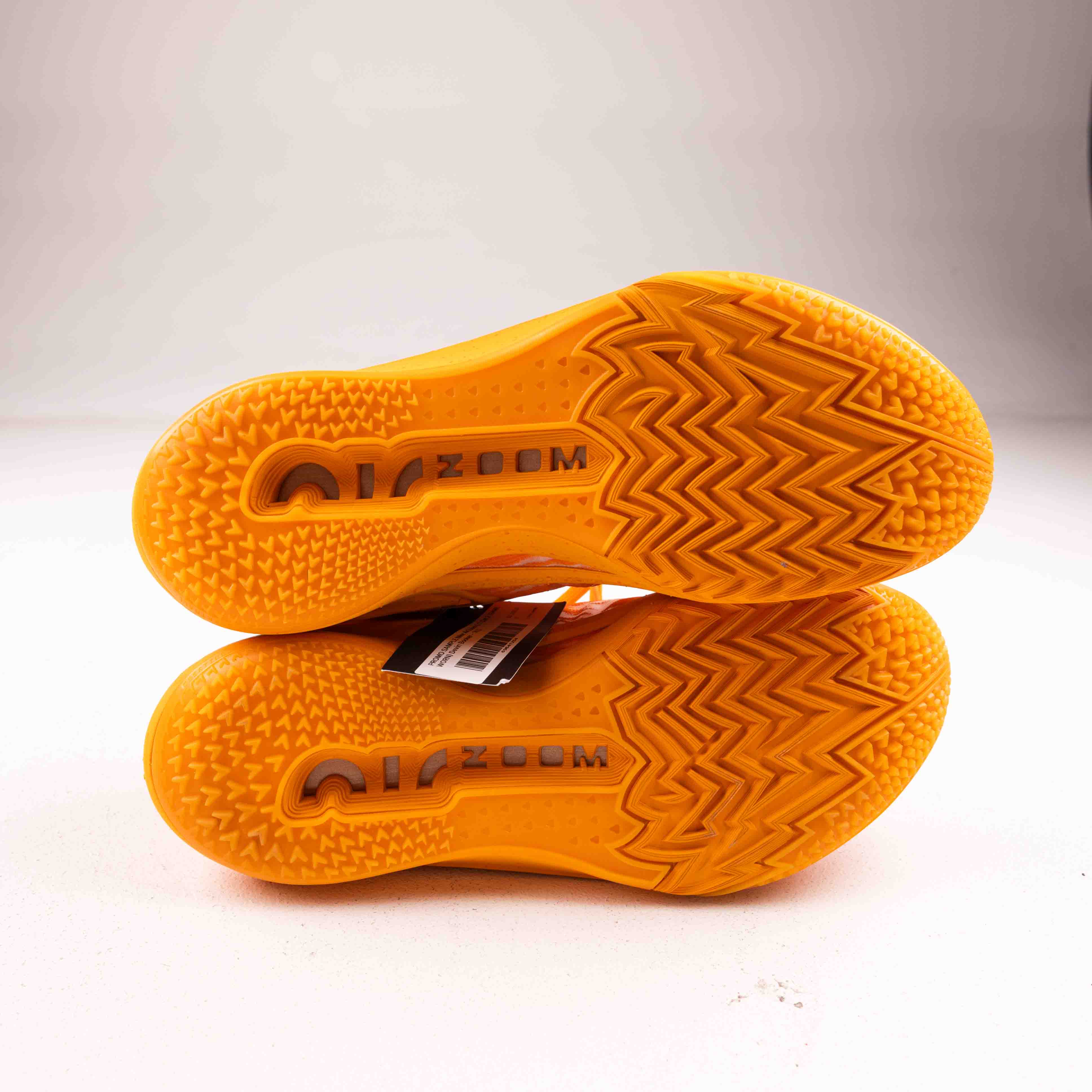 PROMO SAMPLE Nike AirZoom G.T Cut 2 (GAME WORN) Devin Booker - Common Hype