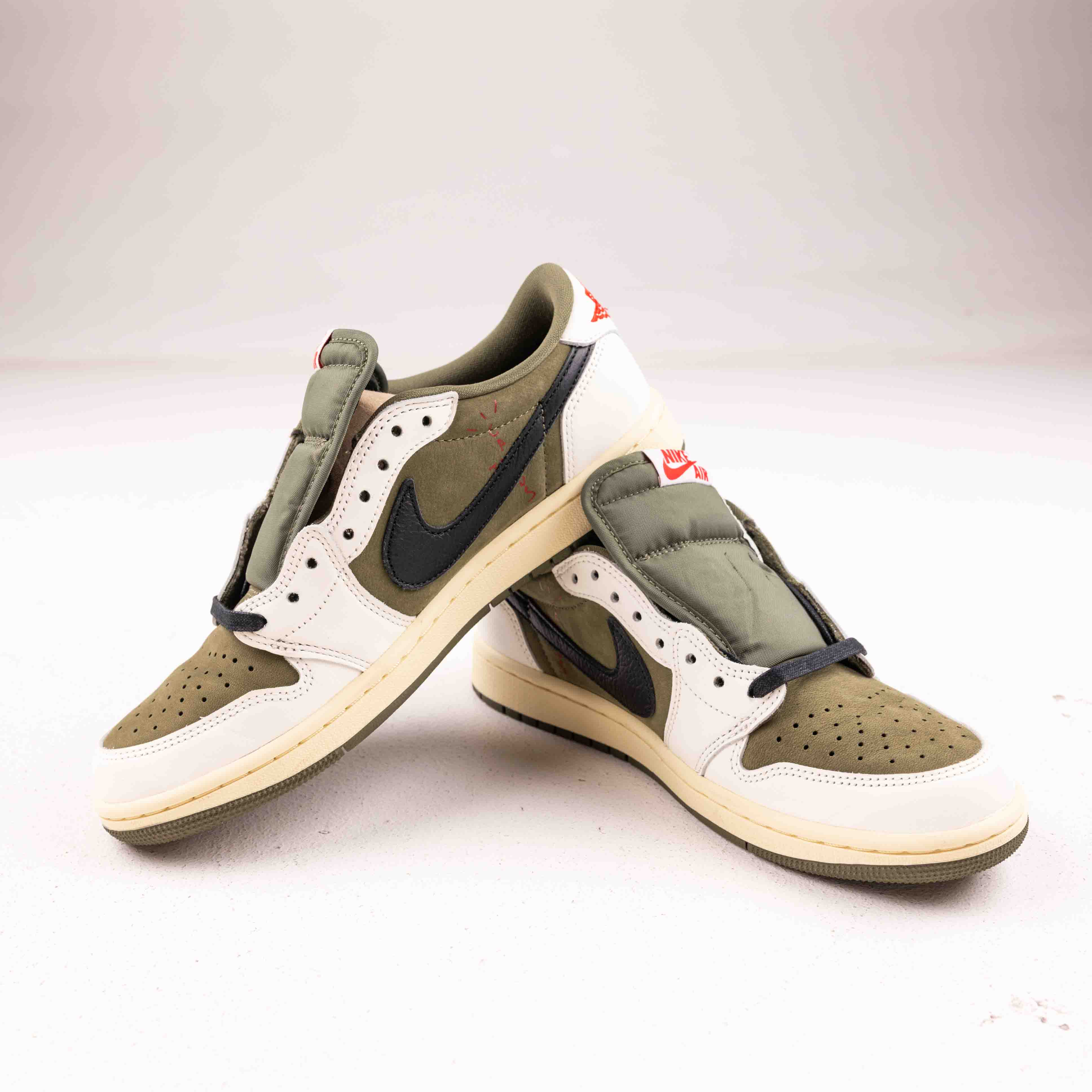 Jordan 1 Retro Low OG SP Travis Scott Medium Olive - Used - 1302 - Common Hype