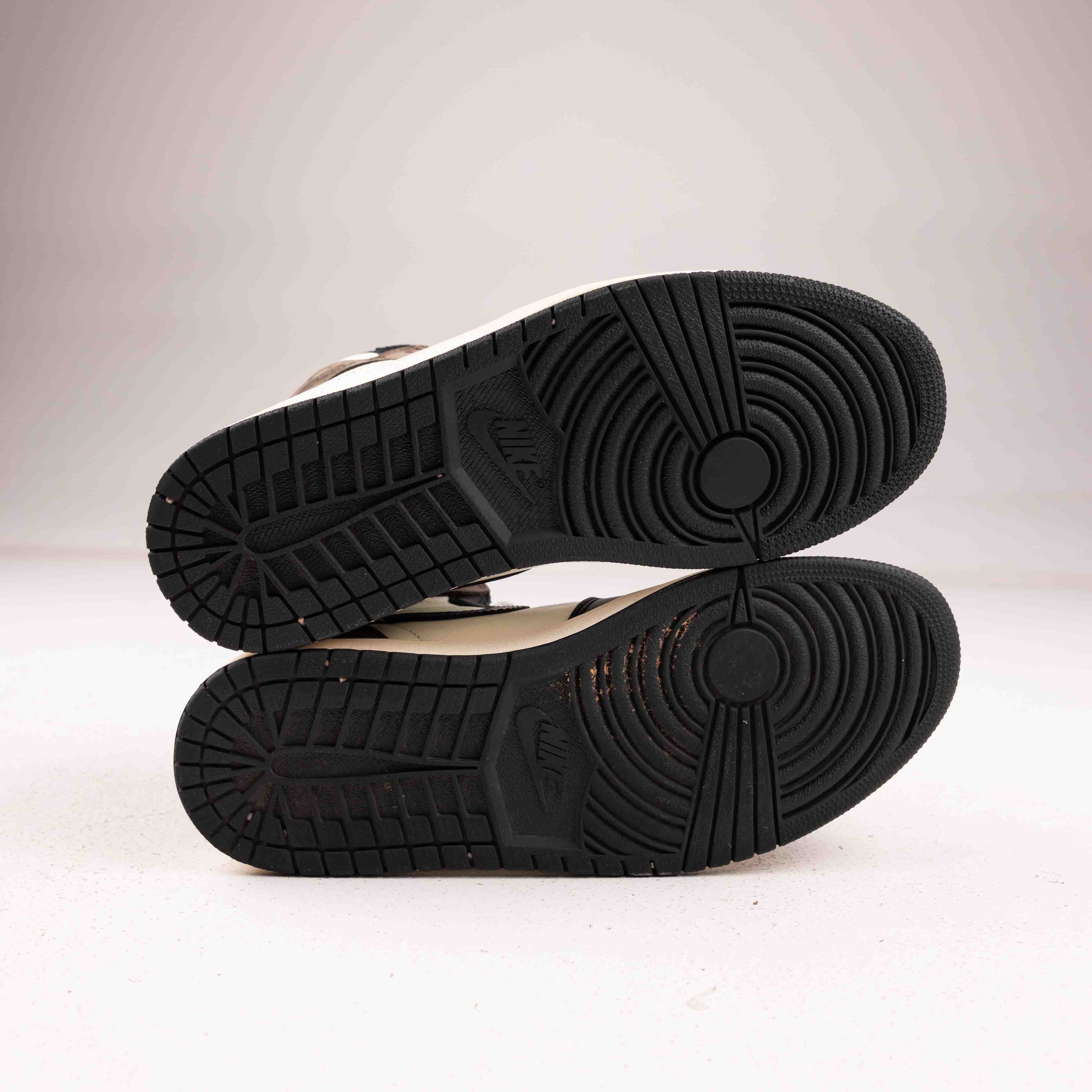 Jordan 1 Retro High Dark Mocha - Used - 1321 - Common Hype