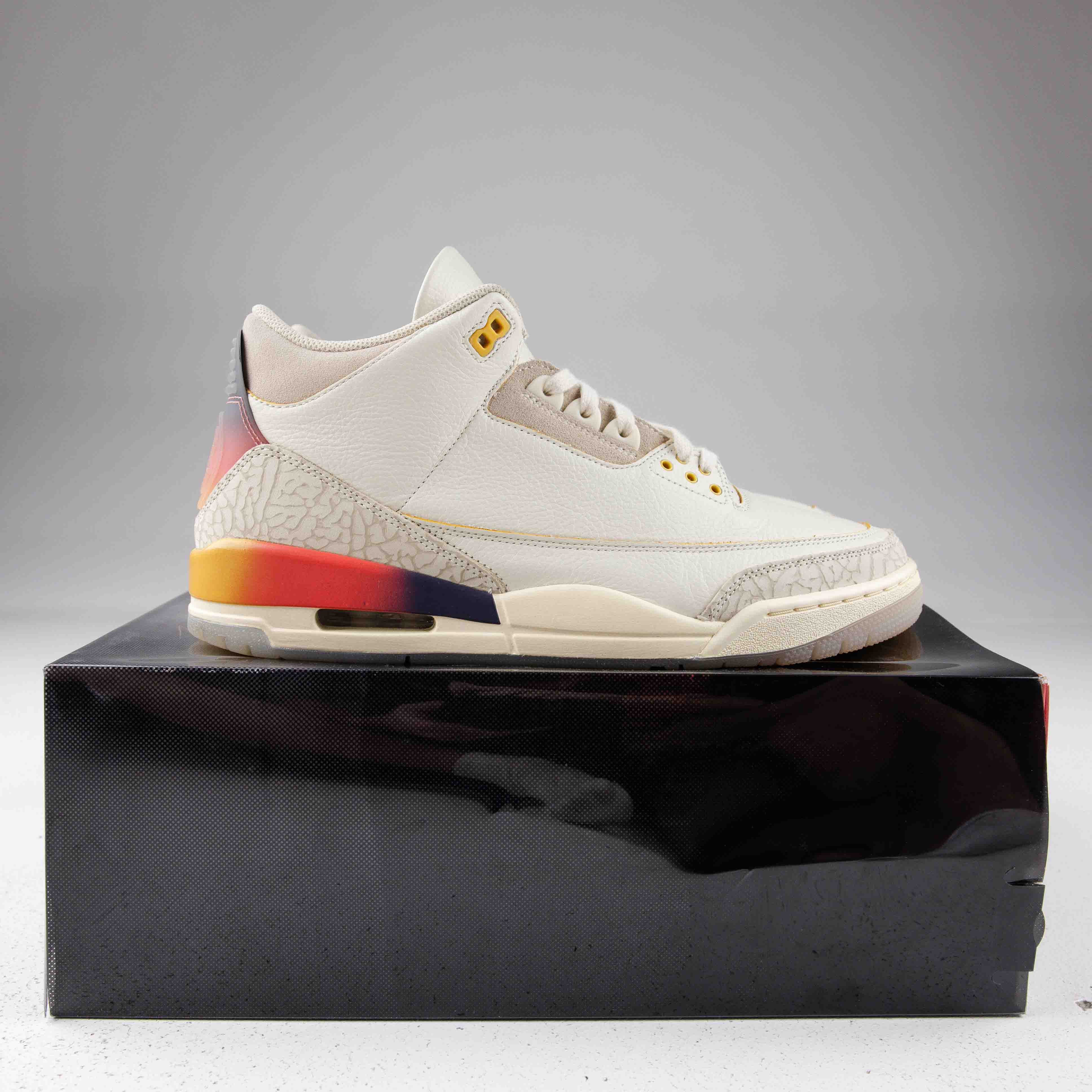 Jordan 3 Retro SP J Balvin Medellín Sunset - Used - 4139 - Common Hype