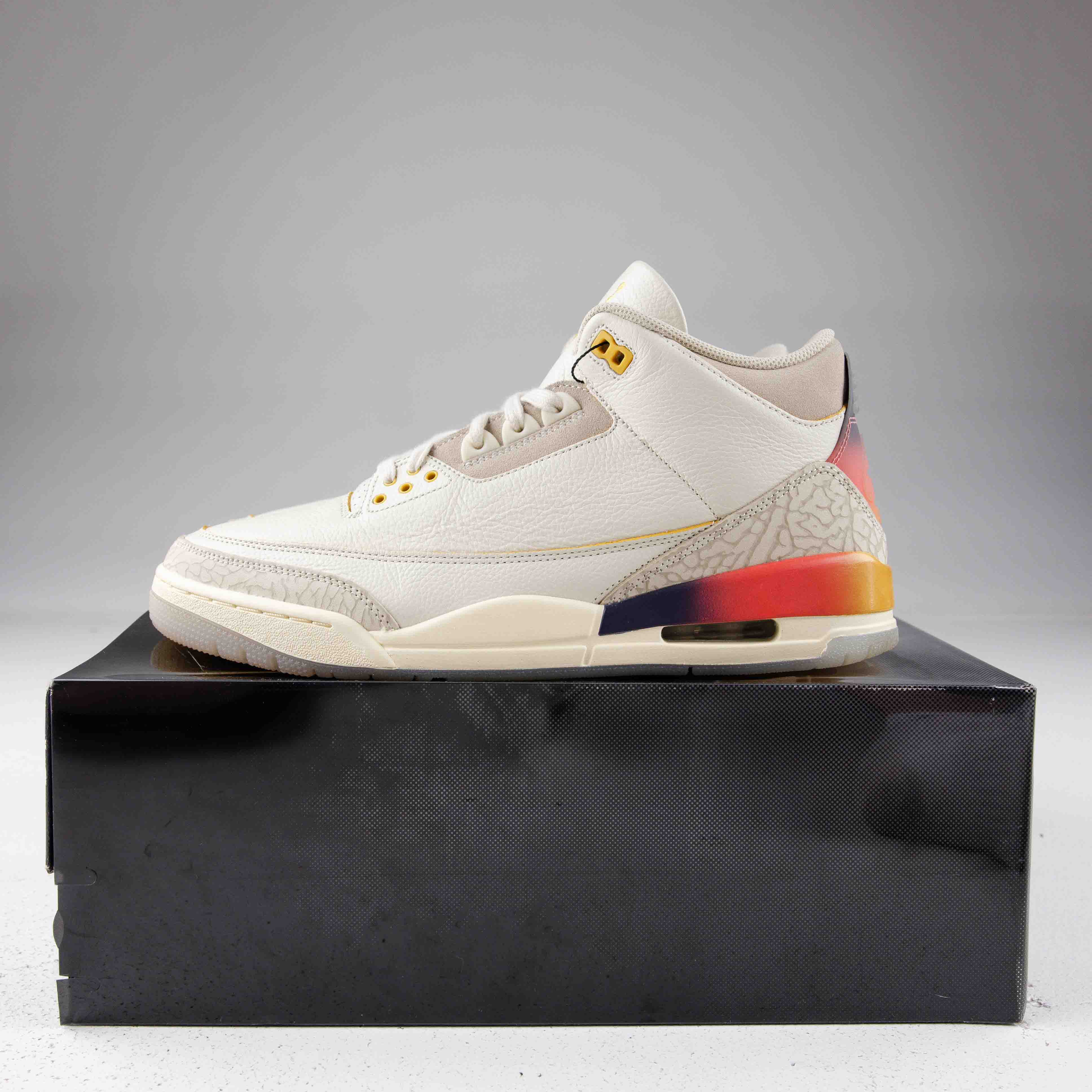 Jordan 3 Retro SP J Balvin Medellín Sunset - Used - 4139 - Common Hype