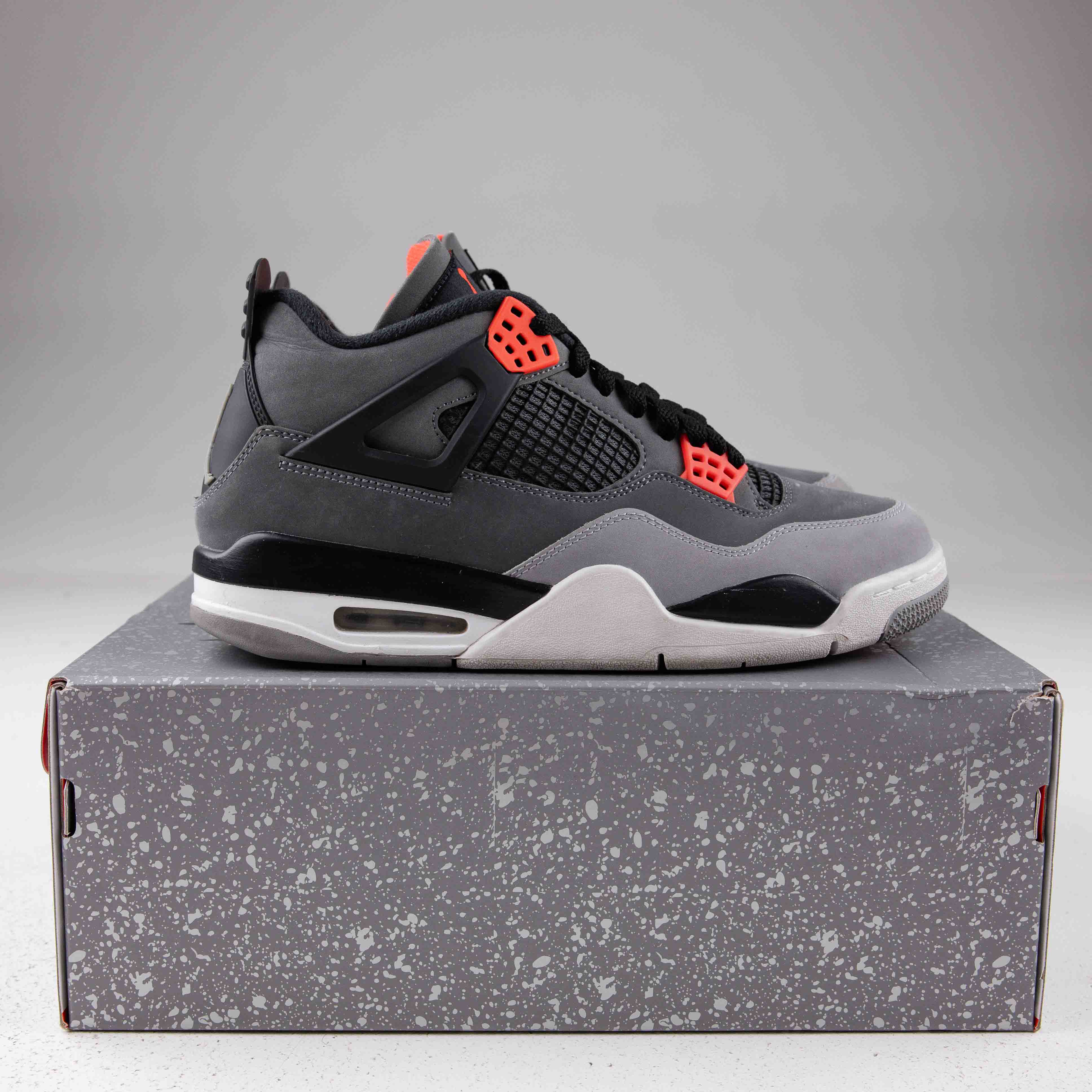 Jordan 4 Retro Infrared - Used - 1518 - Common Hype