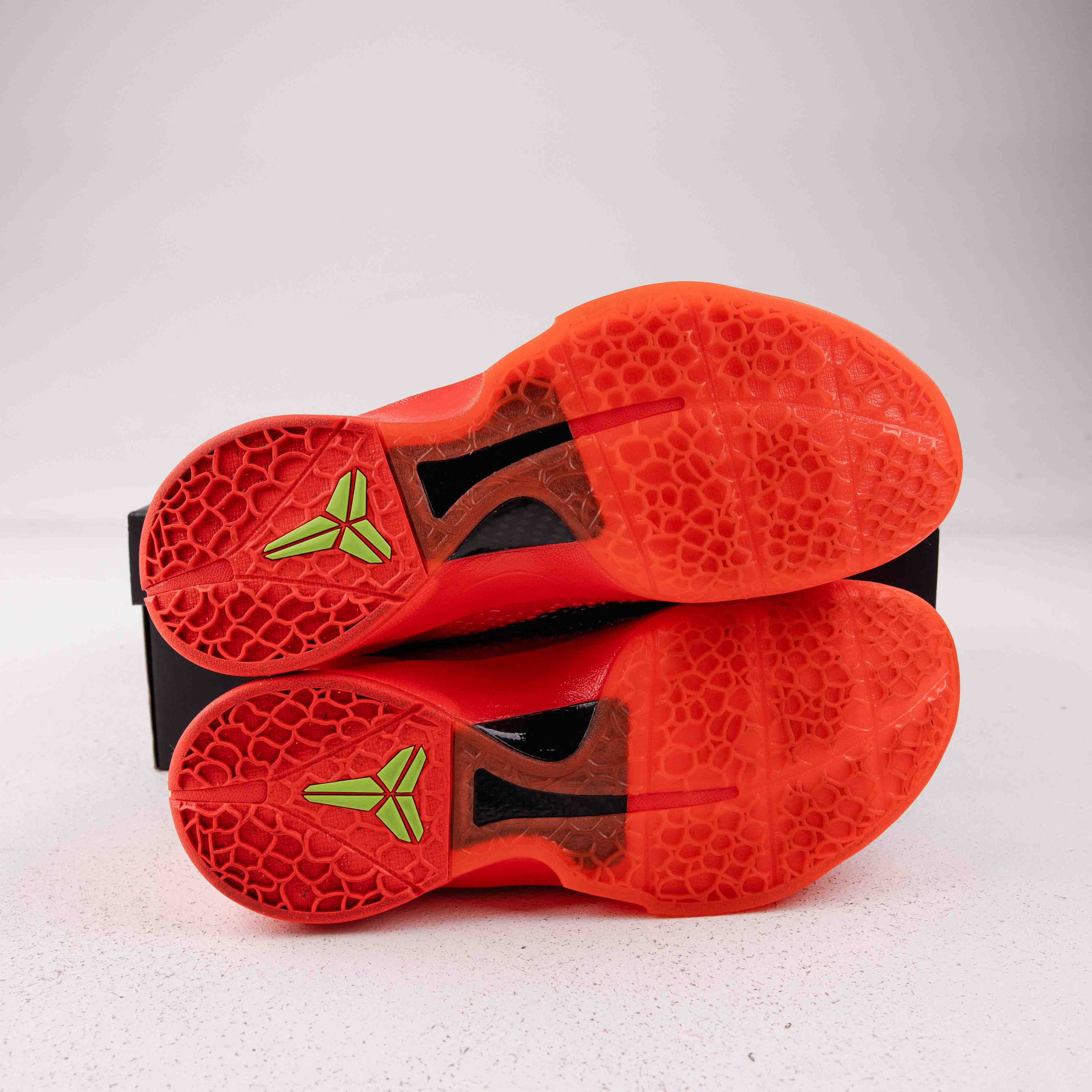 Nike Kobe 6 Protro Reverse Grinch - Used - 1315