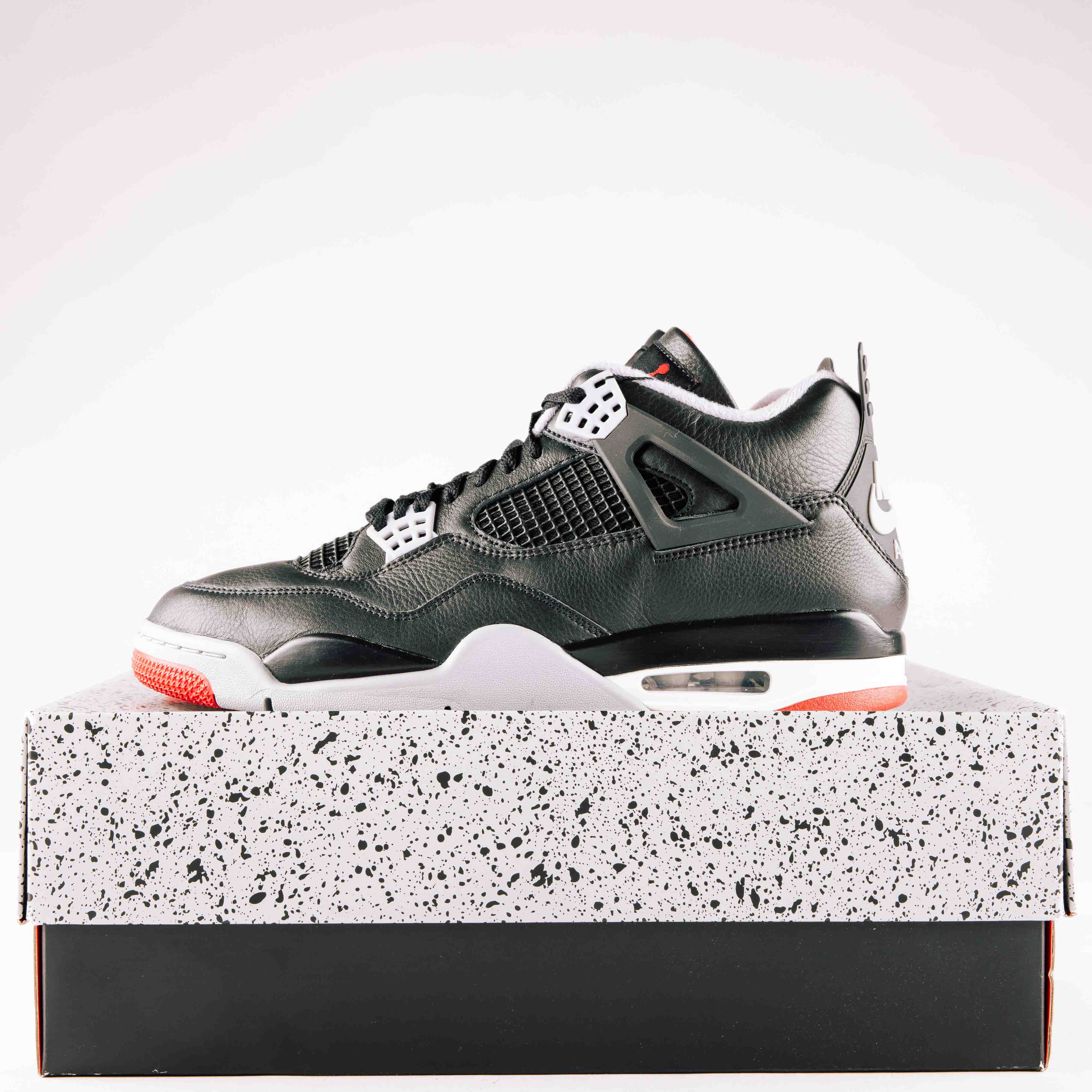 Jordan 4 Retro Bred Reimagined - Used - 0667 - Common Hype