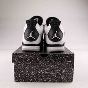 Jordan 4 Retro Military Black - Used - 1355