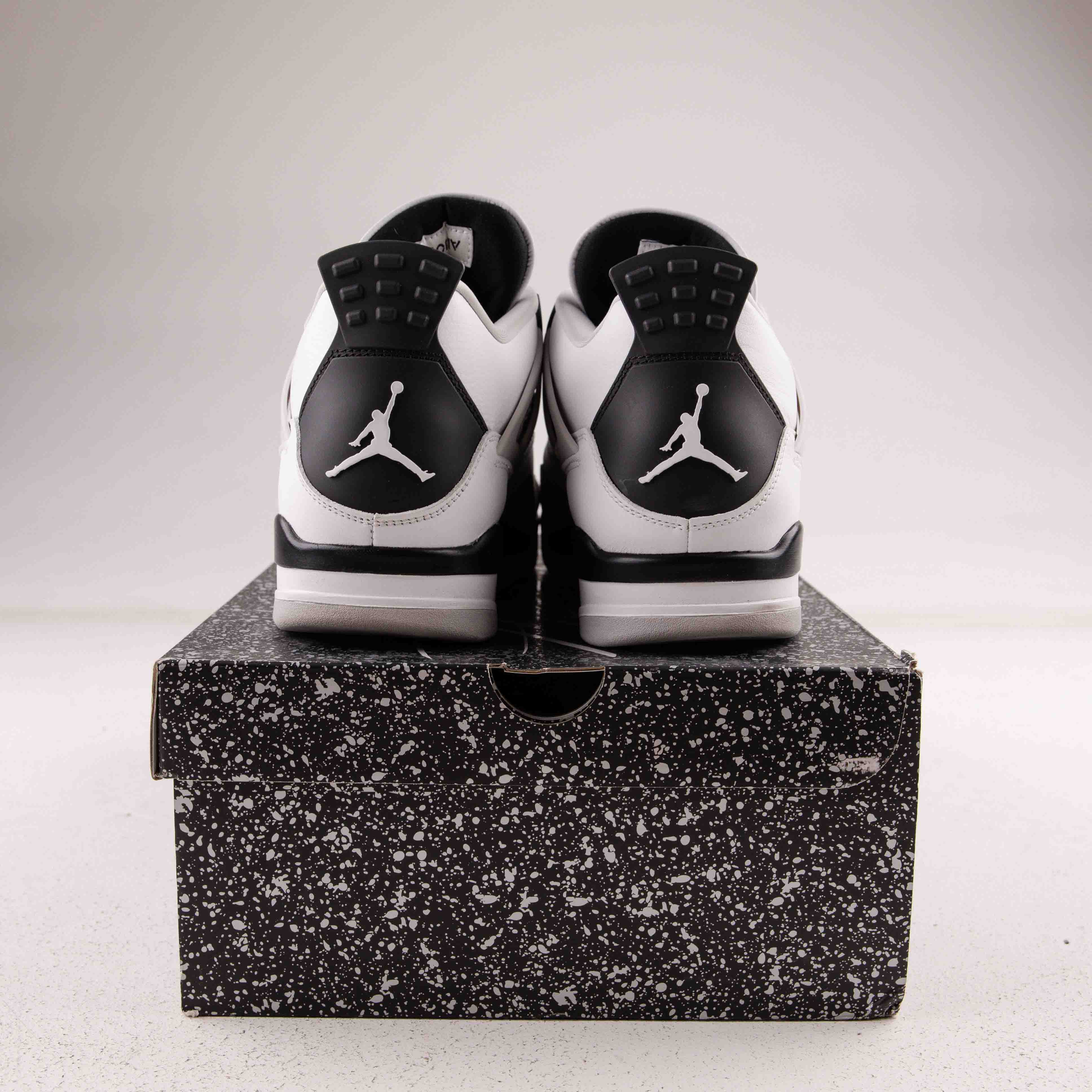 Jordan 4 Retro Military Black - Used - 1355