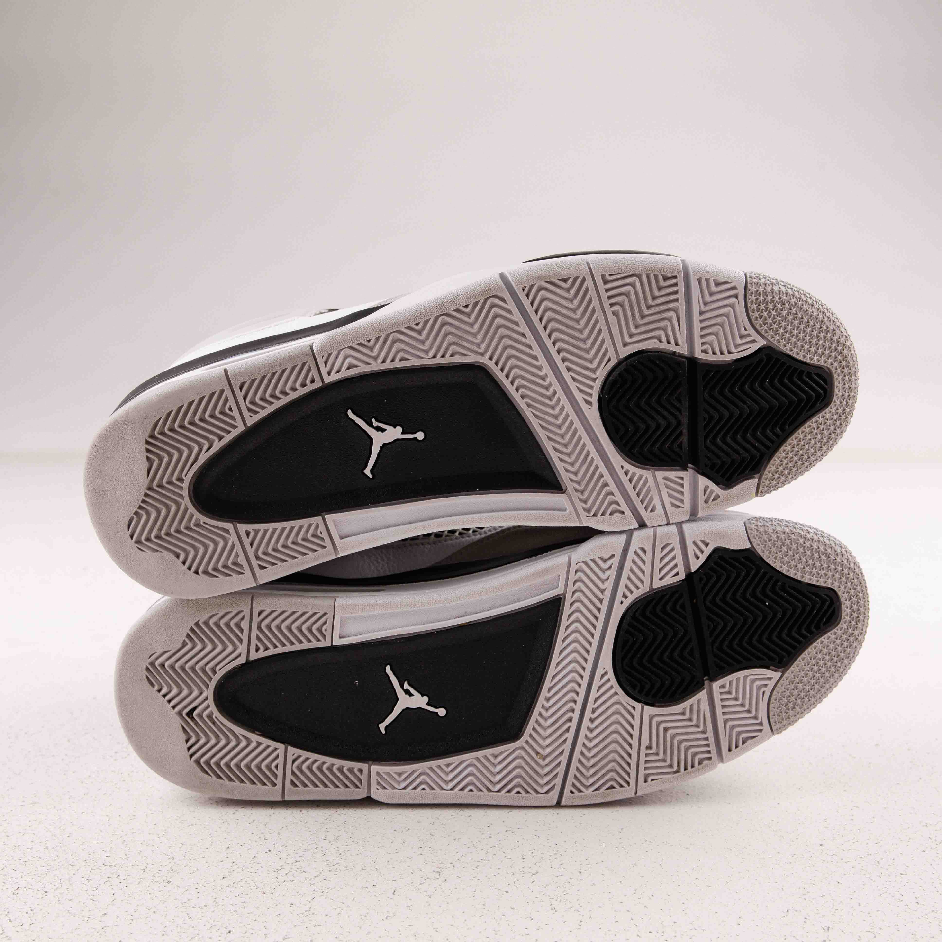 Jordan 4 Retro Military Black - Used - 1355