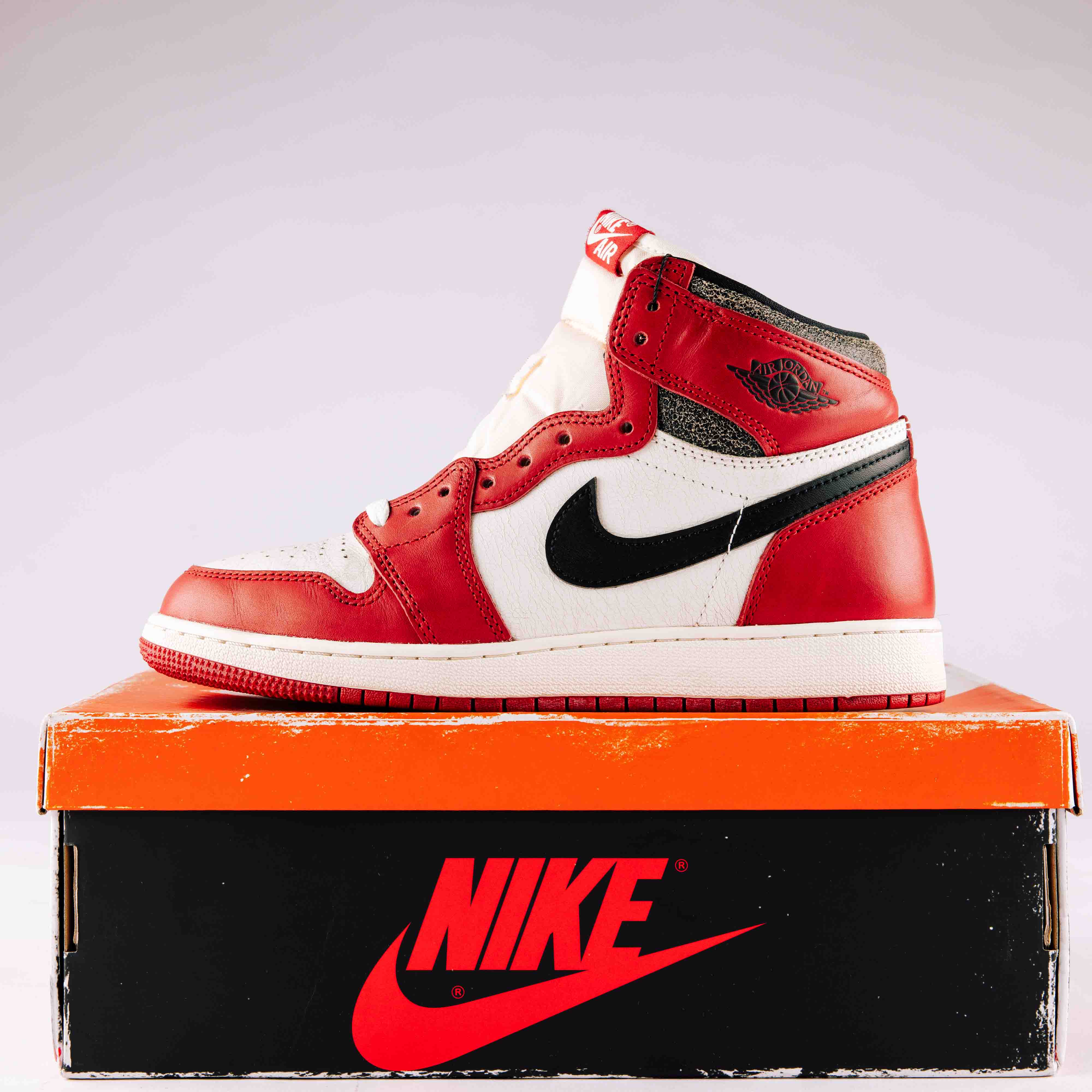 Jordan 1 Retro High OG Chicago Lost and Found (GS) - Used - 0685 - Common Hype