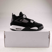 Jordan 4 Retro White Thunder - Used - 1323