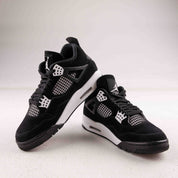 Jordan 4 Retro White Thunder - Used - 1323