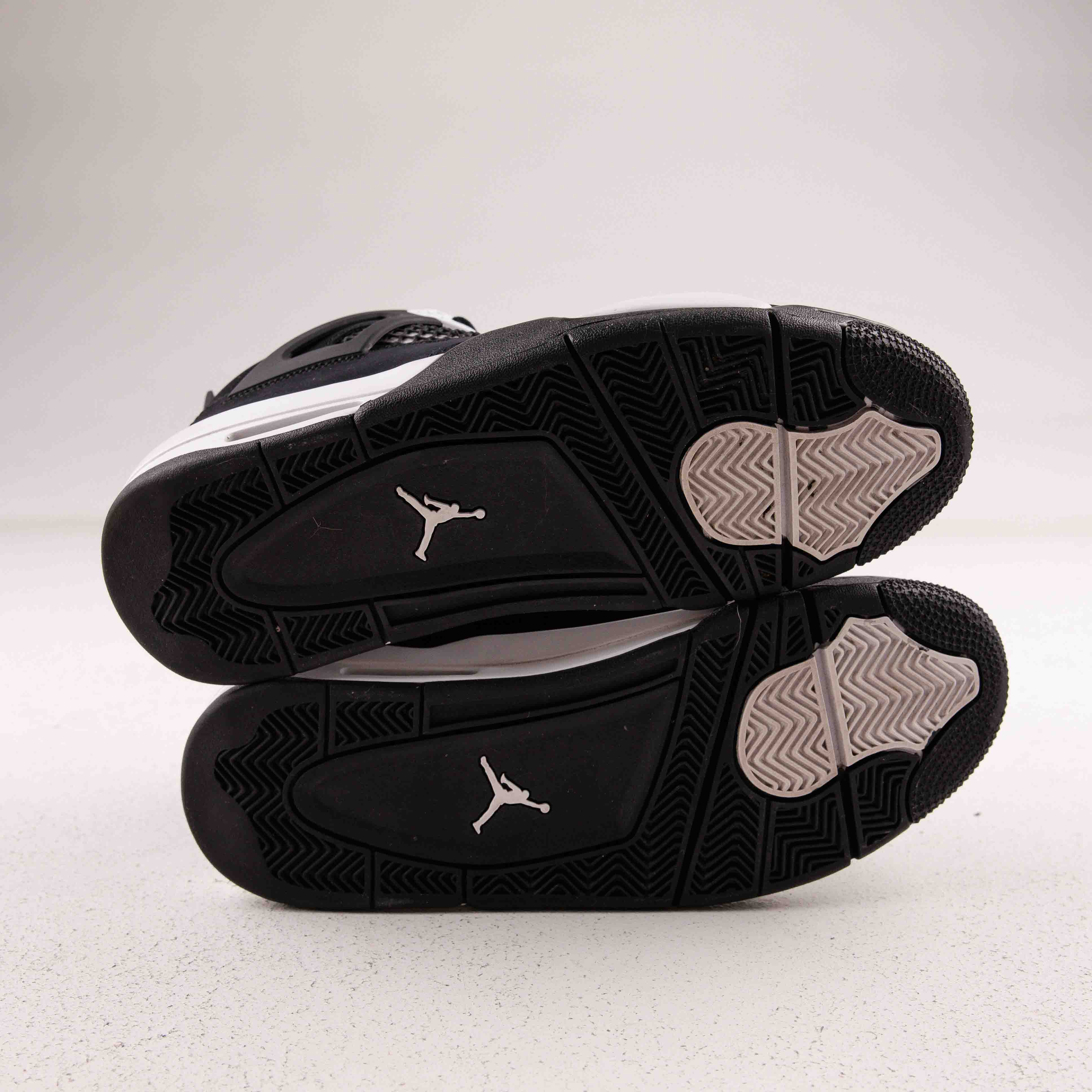 Jordan 4 Retro White Thunder - Used - 1323