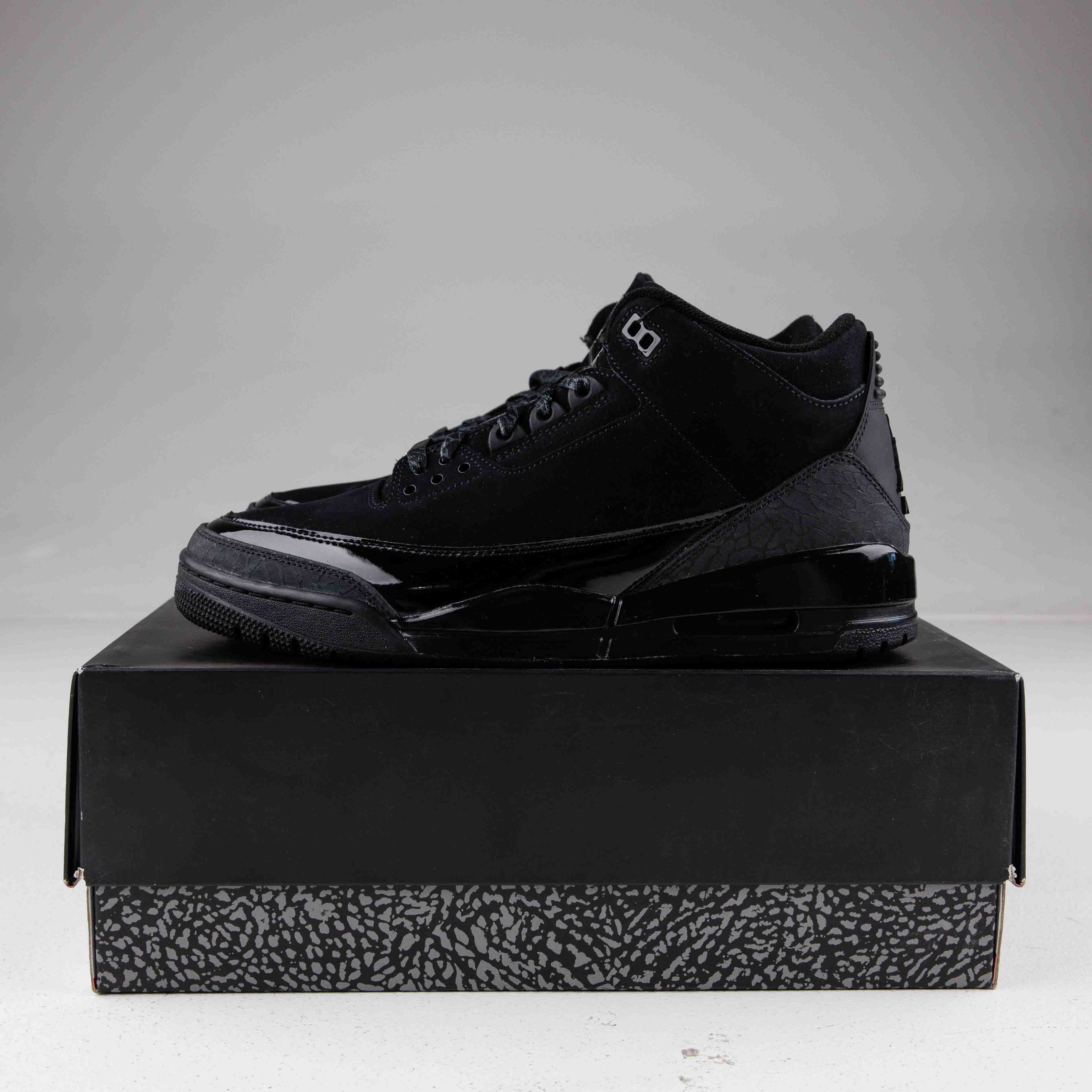 Jordan 3 Retro Black Cat (2025) - Used - 4018