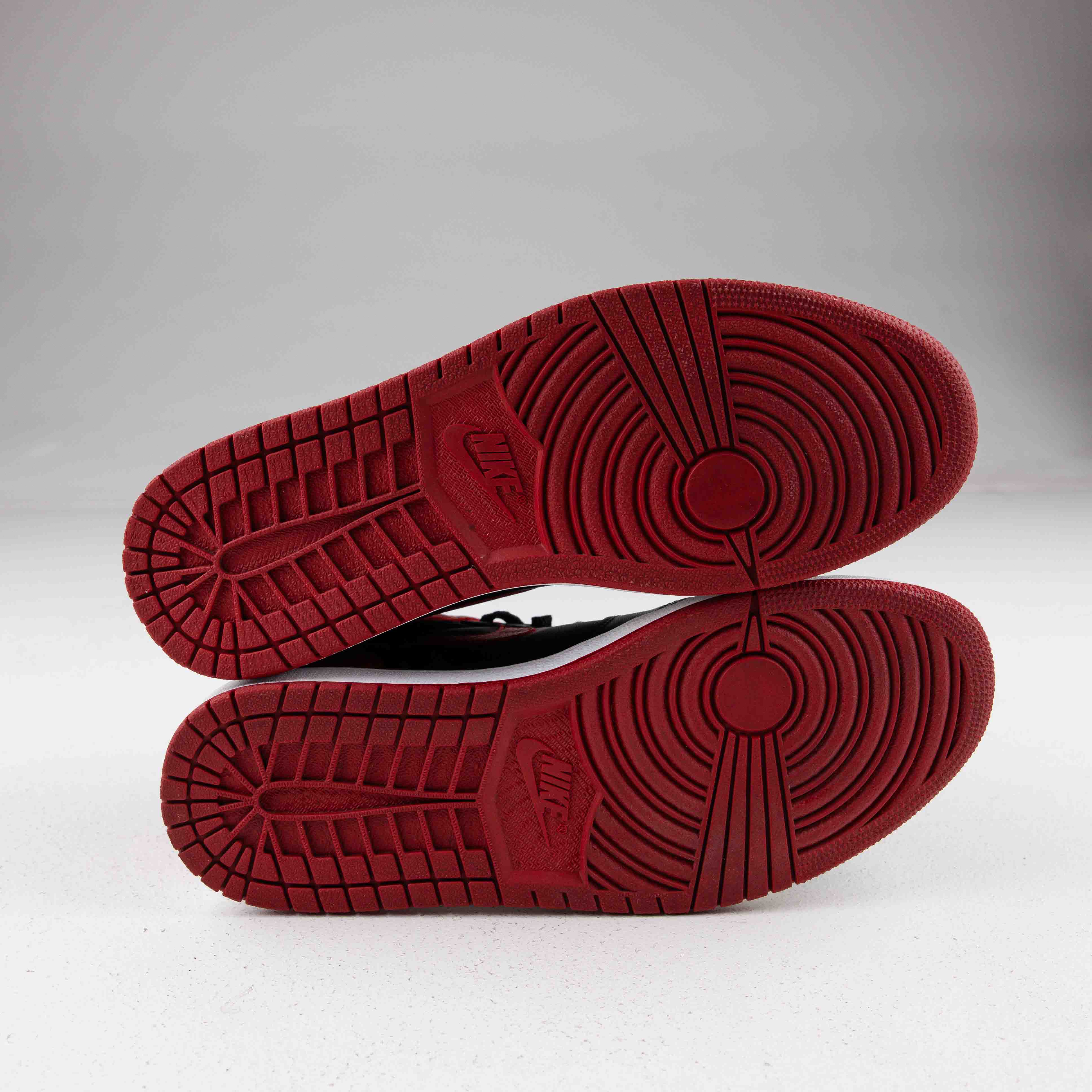 Jordan 1 Retro High Bred Banned (2016) - Used - 4026