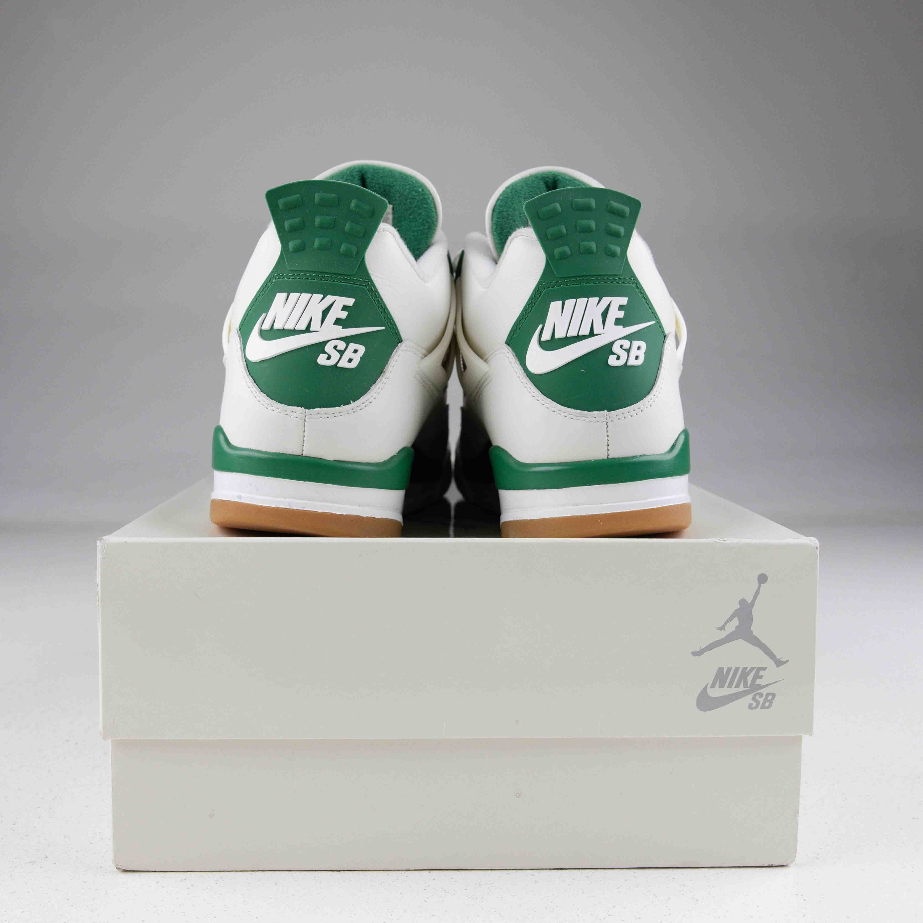 Jordan 4 Retro SB Pine Green - Used - 4031