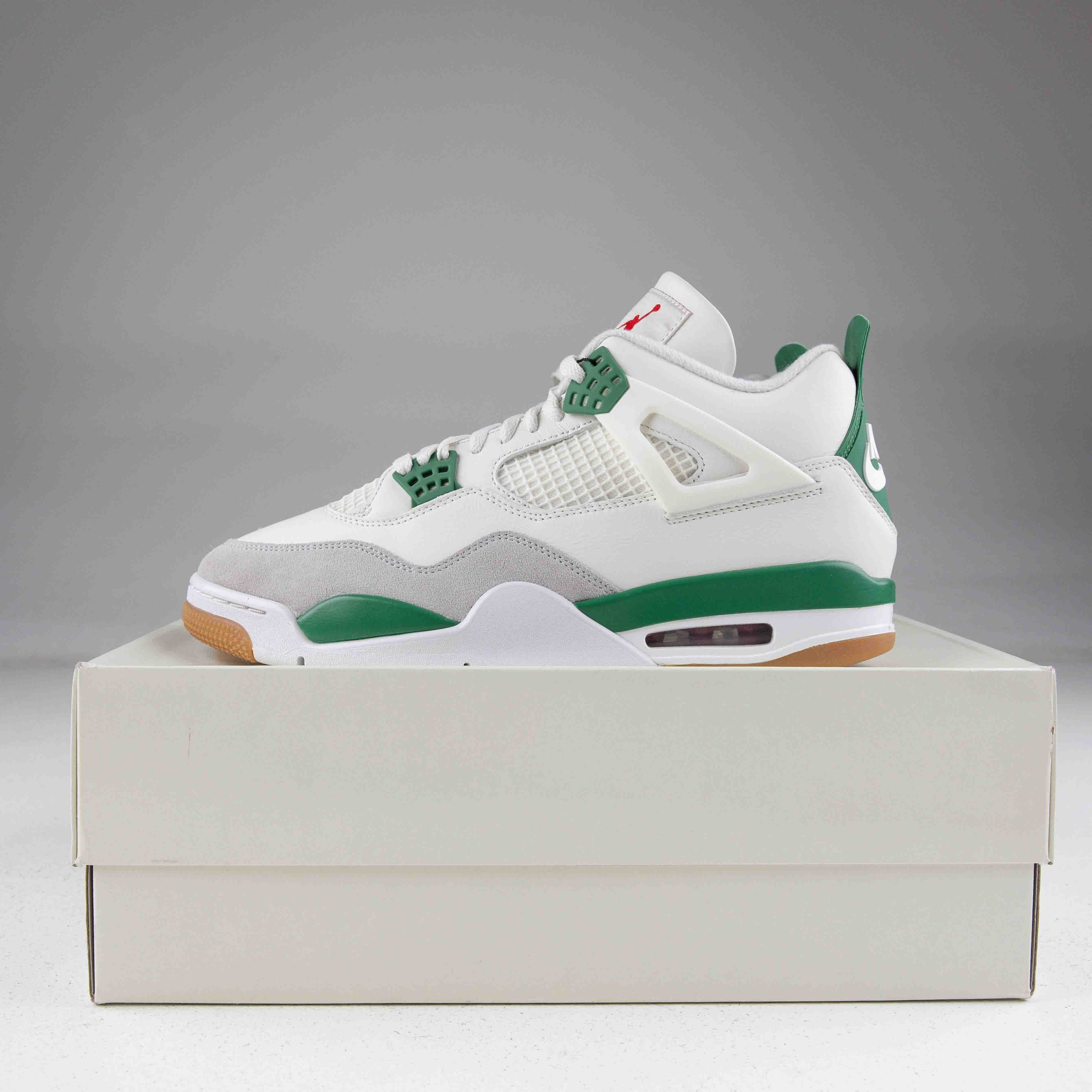 Jordan 4 Retro SB Pine Green - Used - 4031