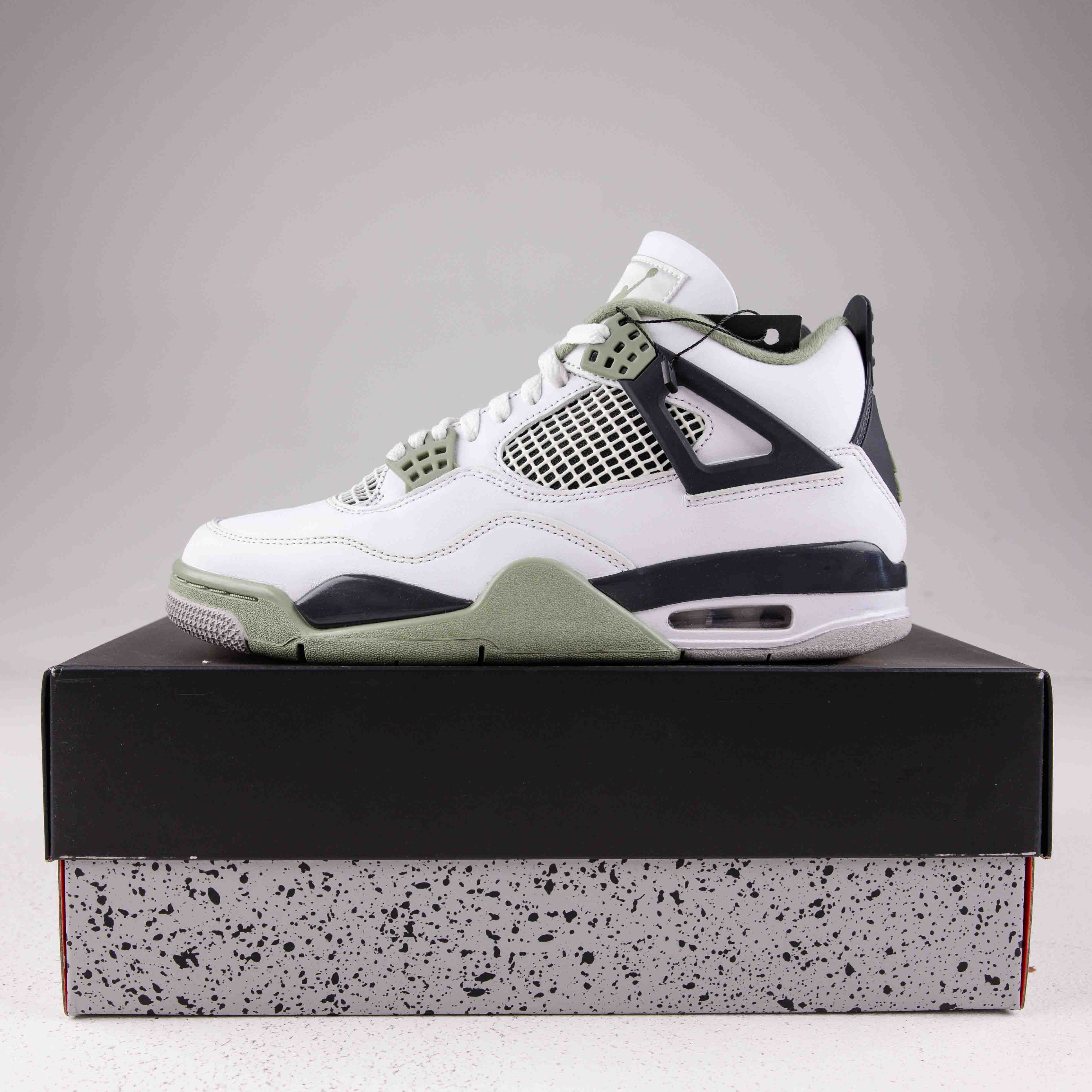 Jordan 4 Retro Seafoam (Women's) - Used - 3562 - Common Hype
