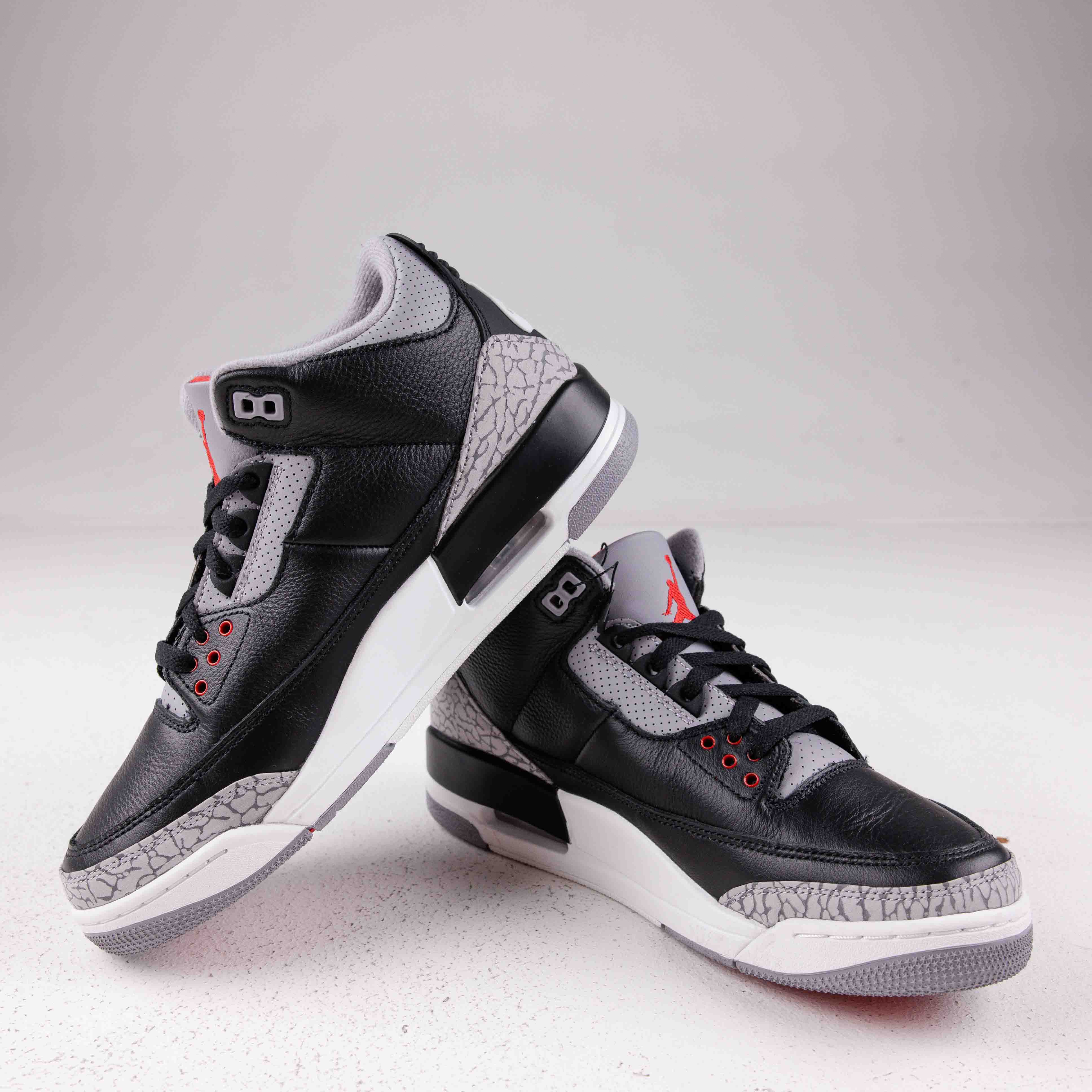 Jordan 3 Retro OG Black Cement (2024) - Used - 3555 - Common Hype