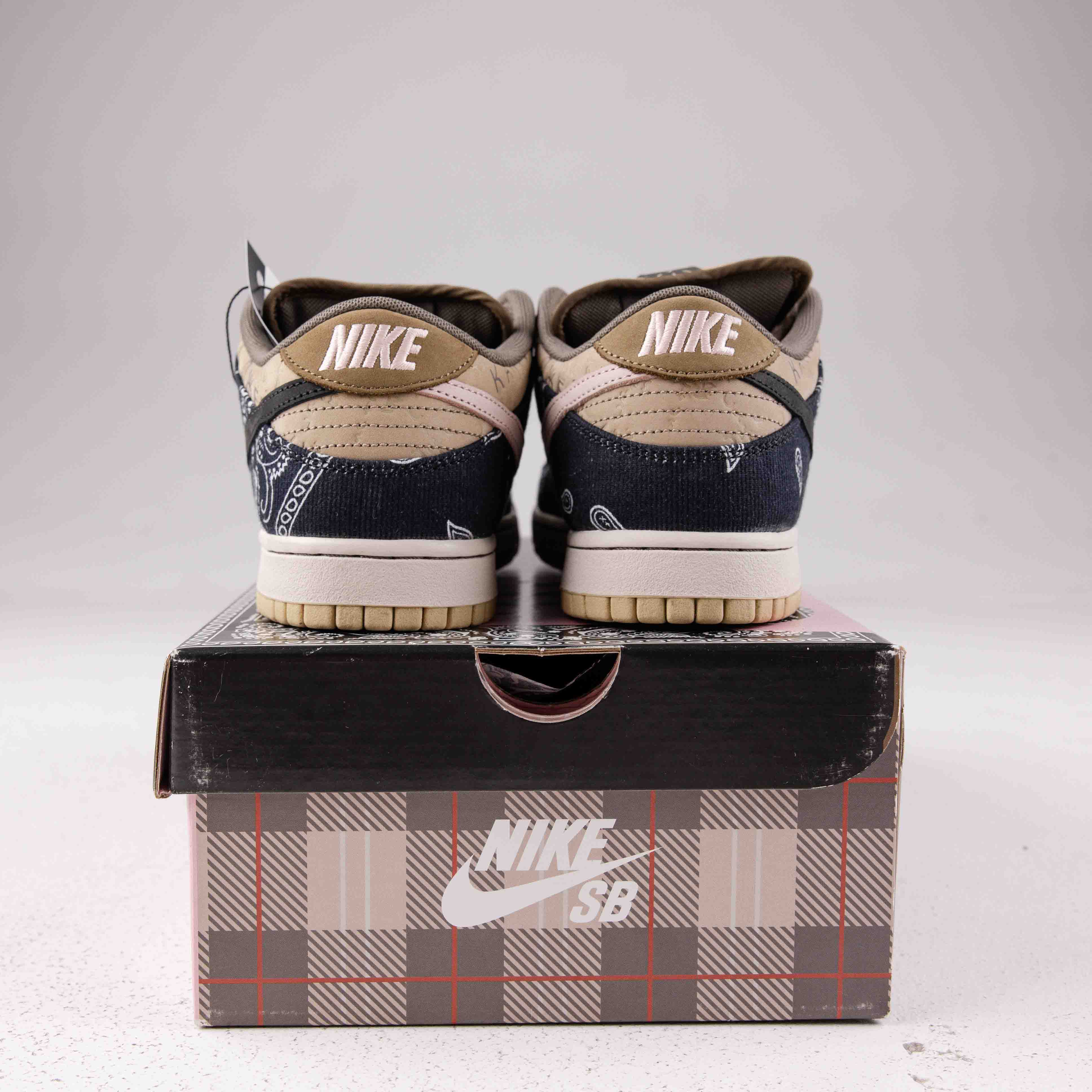 Nike SB Dunk Low Travis Scott (Special Box) - Used - 4199 - Common Hype