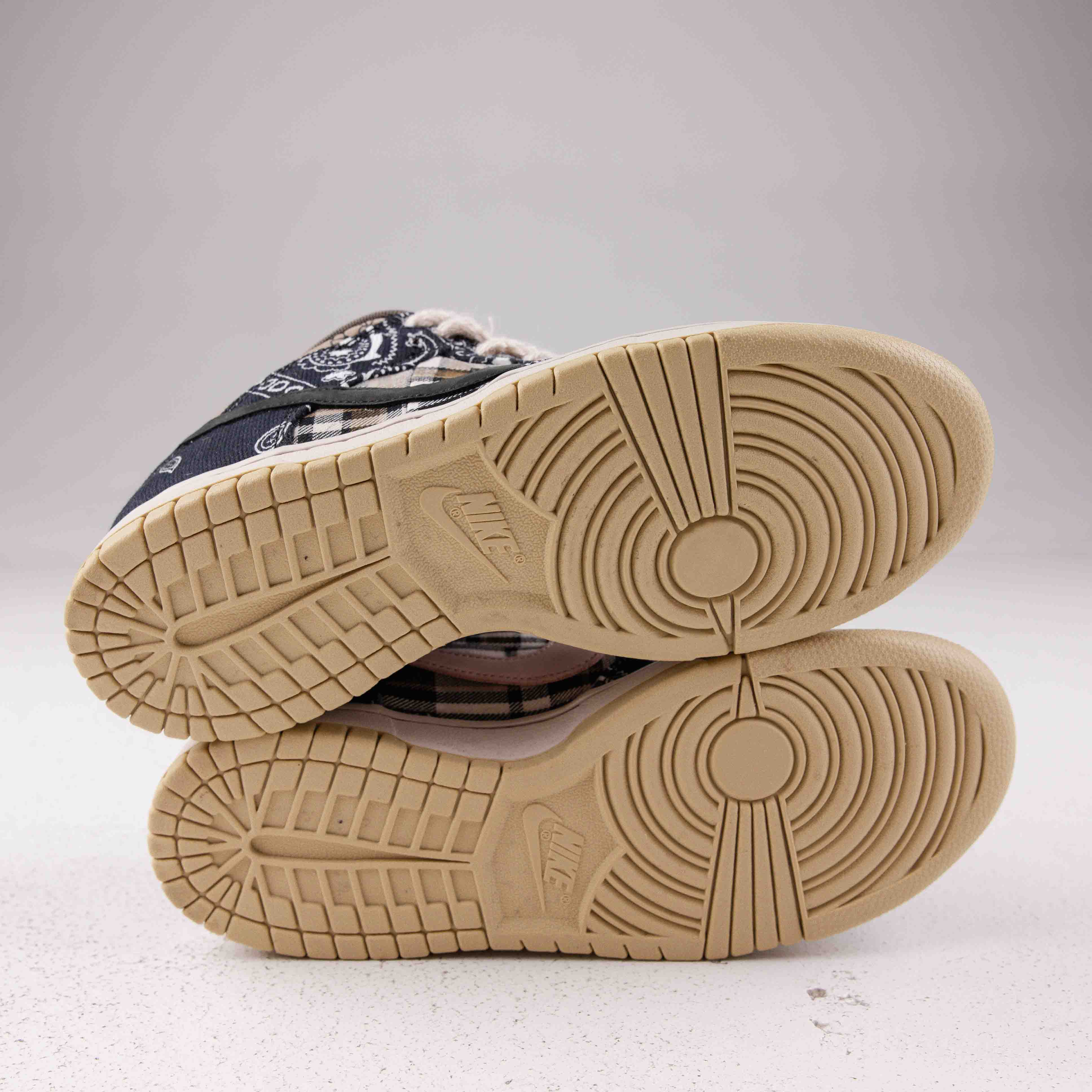 Nike SB Dunk Low Travis Scott (Special Box) - Used - 4199 - Common Hype