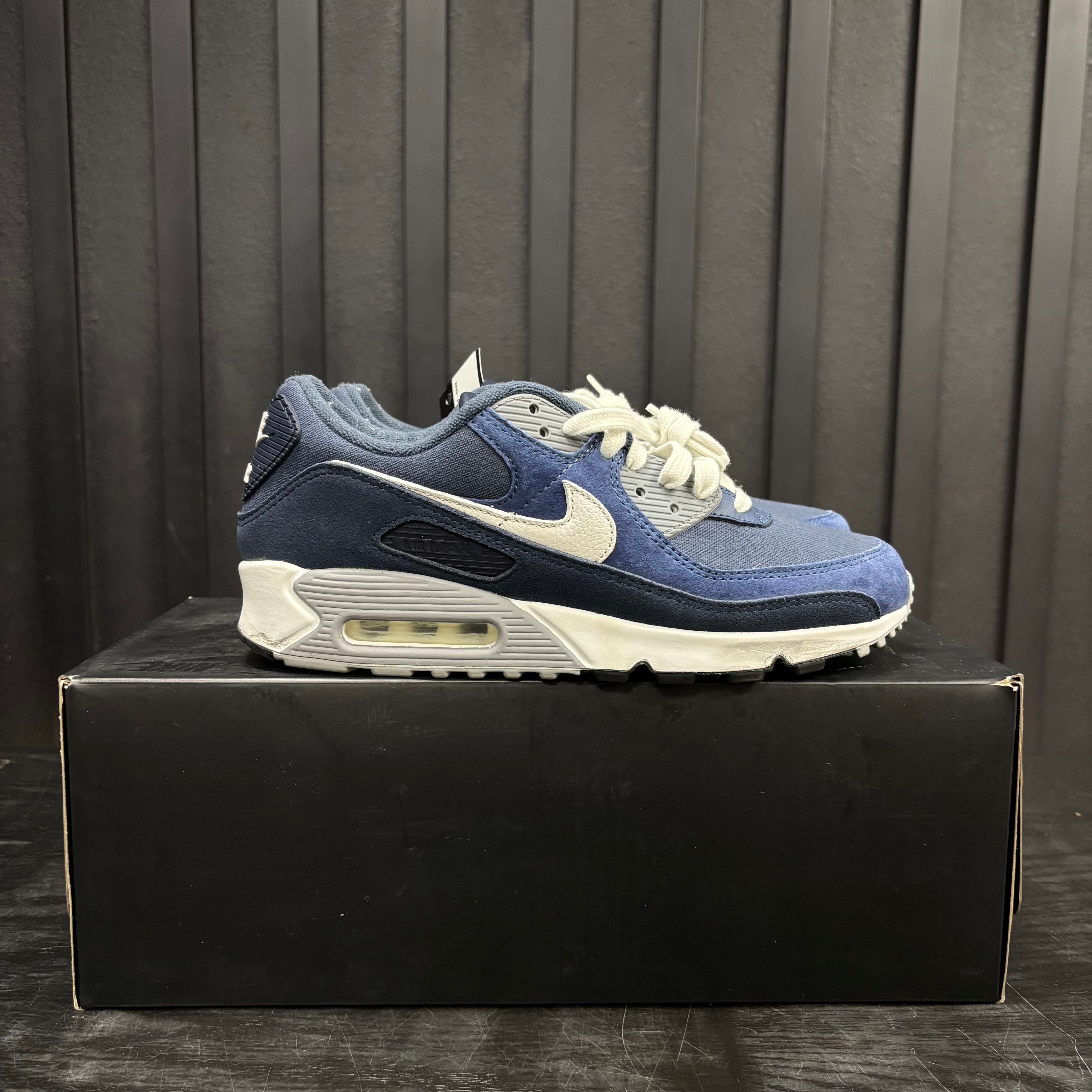 Nike Air Max 90 Premium Obsidian - Used - 4448