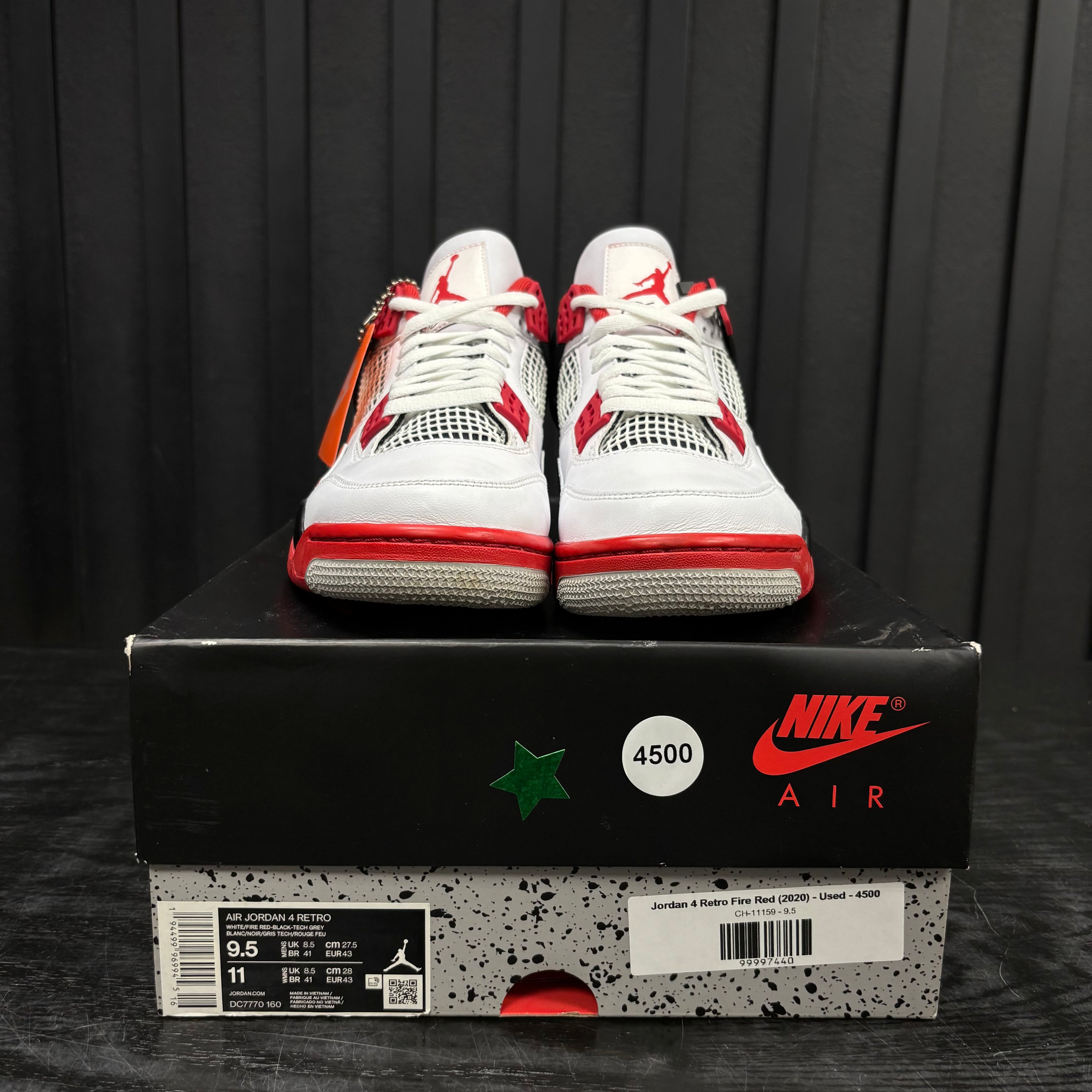 Jordan 4 Retro Fire Red (2020) - Used - 4500