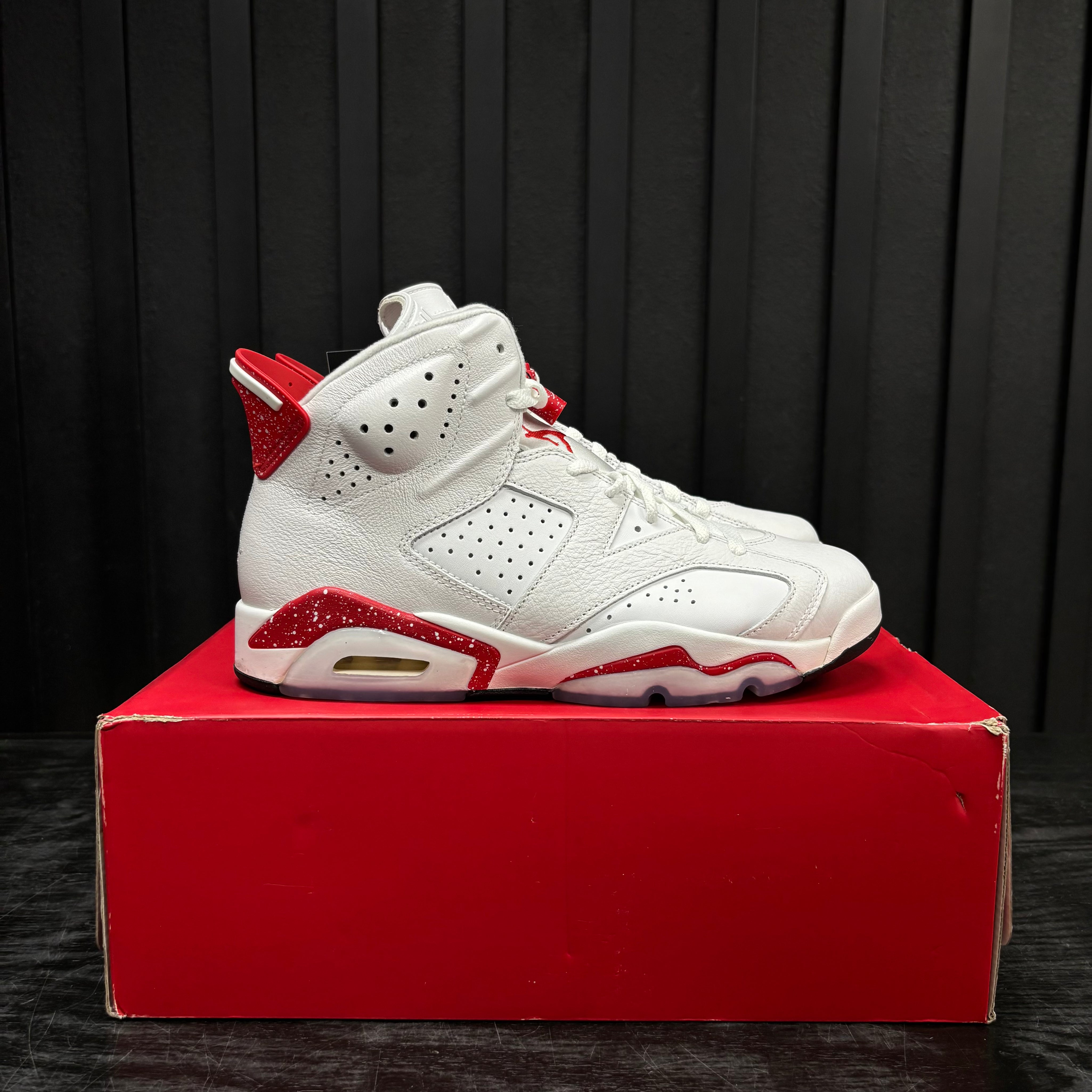 Jordan 6 Retro Red Oreo - Used - 4481
