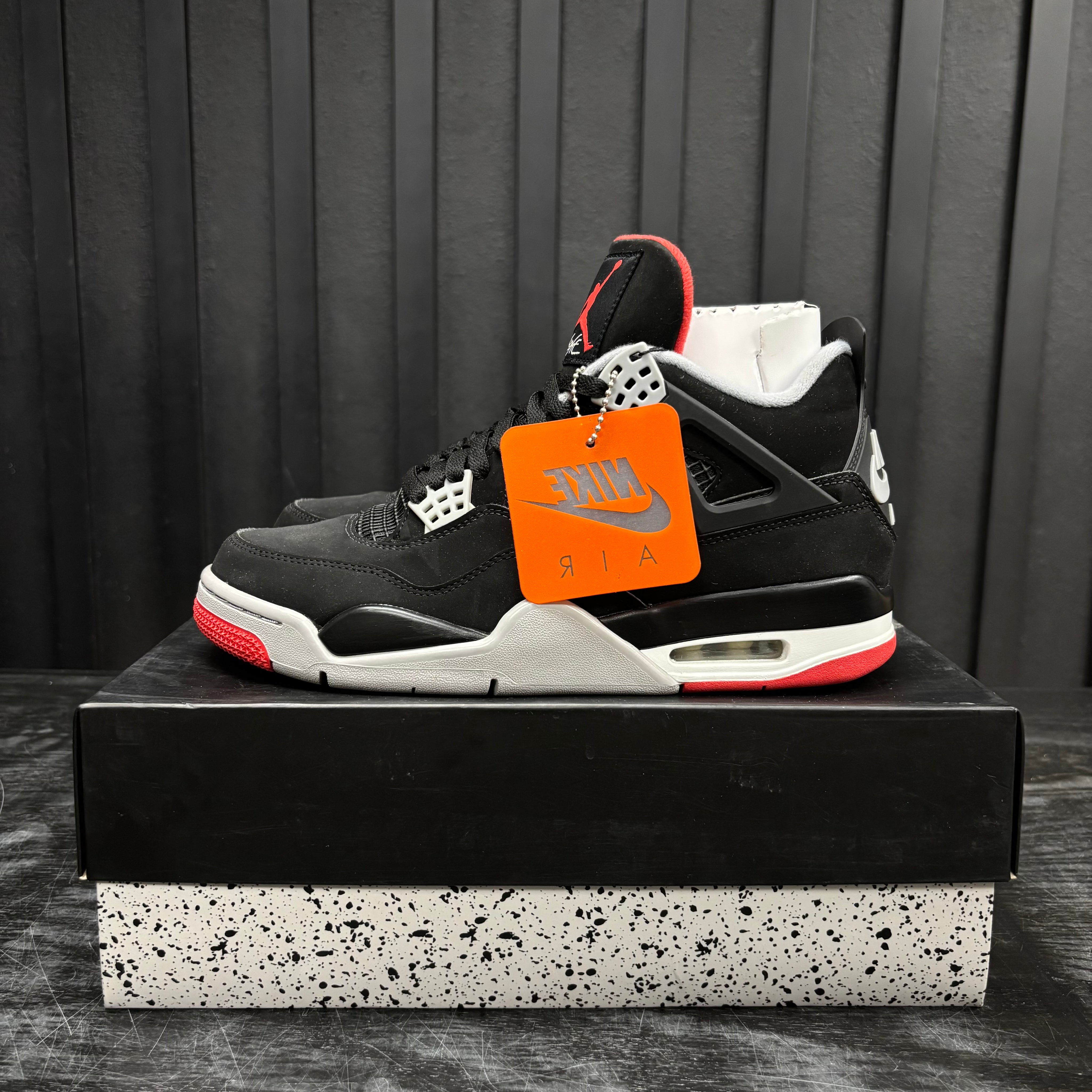 Jordan 4 Retro Bred (2019) - Used - 4479