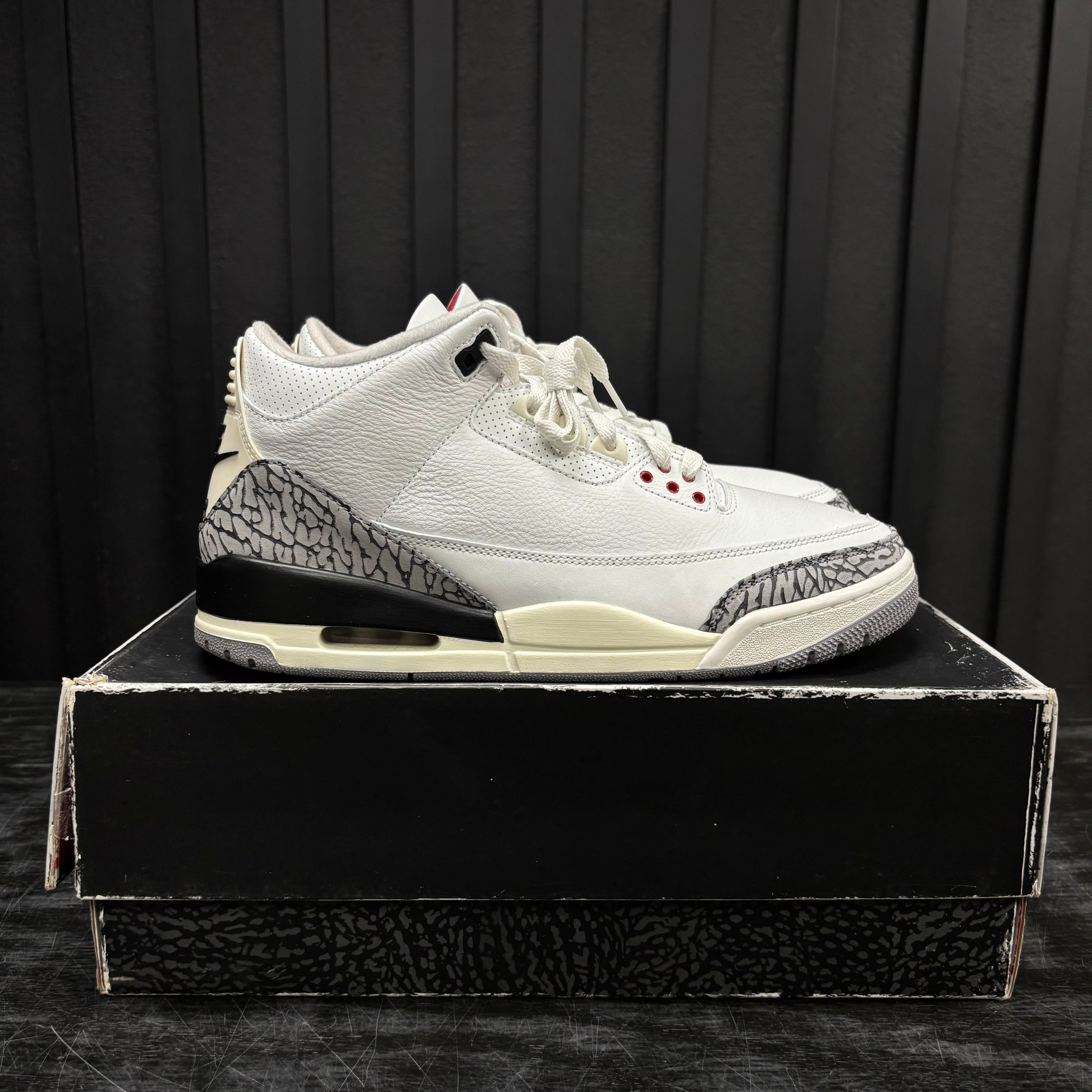 Jordan 3 Retro White Cement Reimagined - Used - 1963