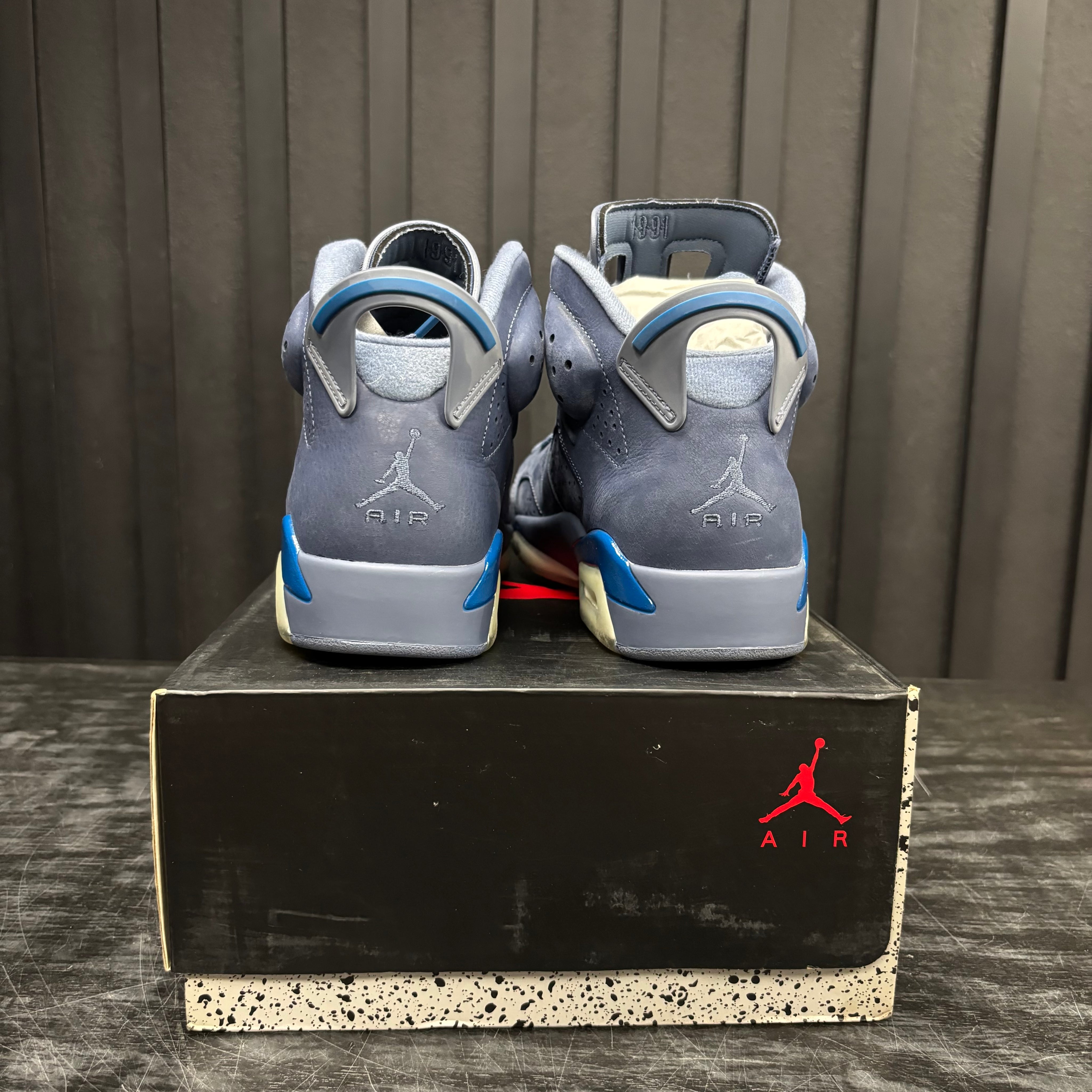 Jordan 6 Retro Diffused Blue - Used - 4469
