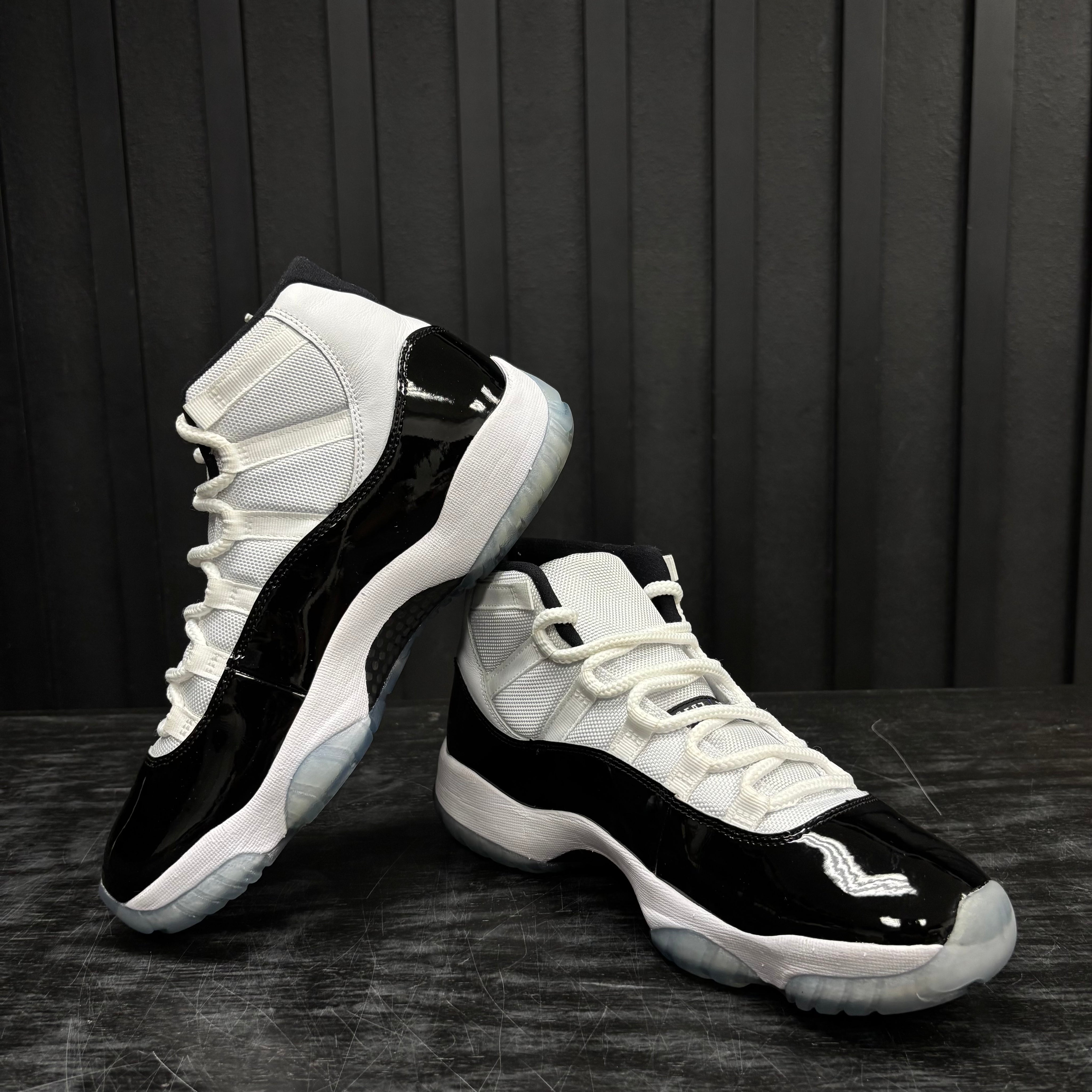 Jordan 11 Retro Concord (2018) - Used - 4487