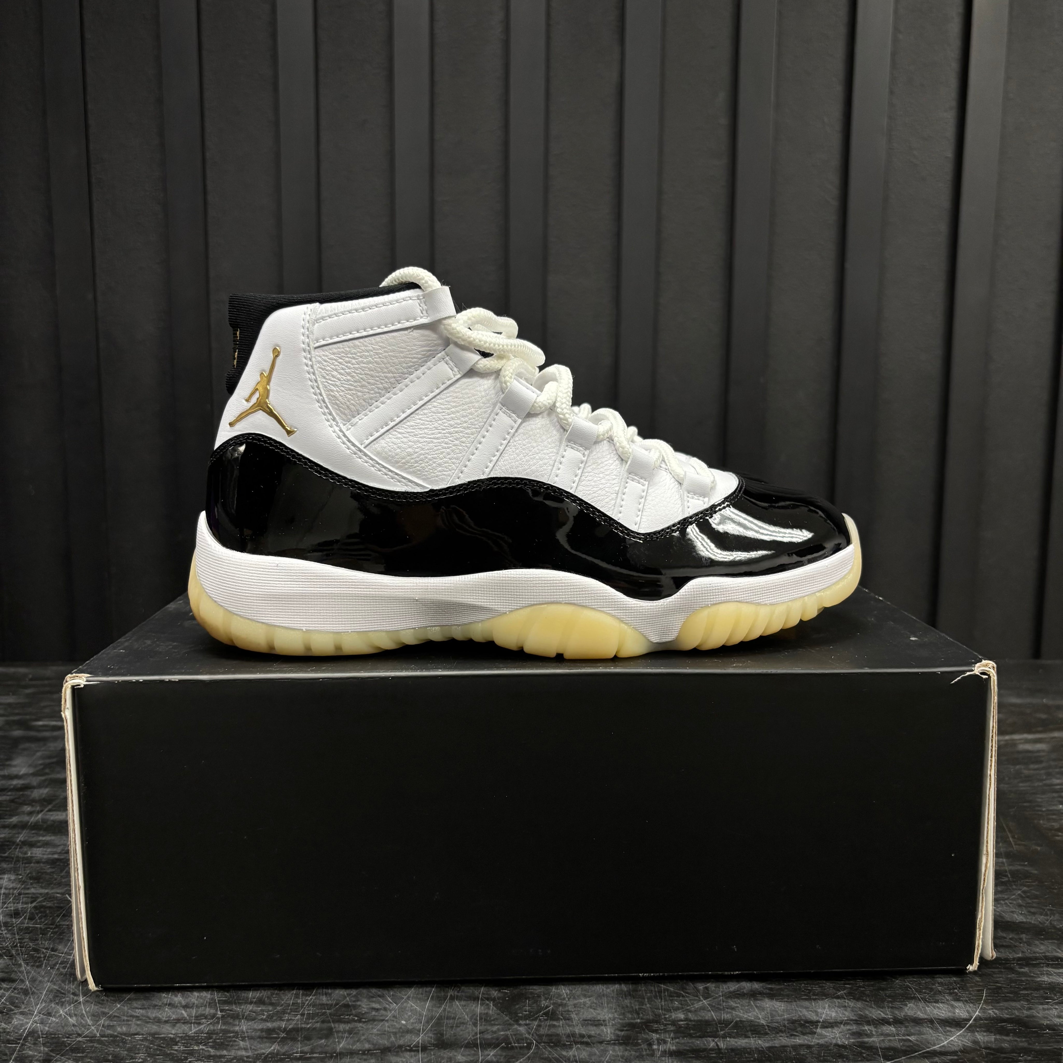 Jordan 11 DMP Gratitude (2023) - Used - 4453