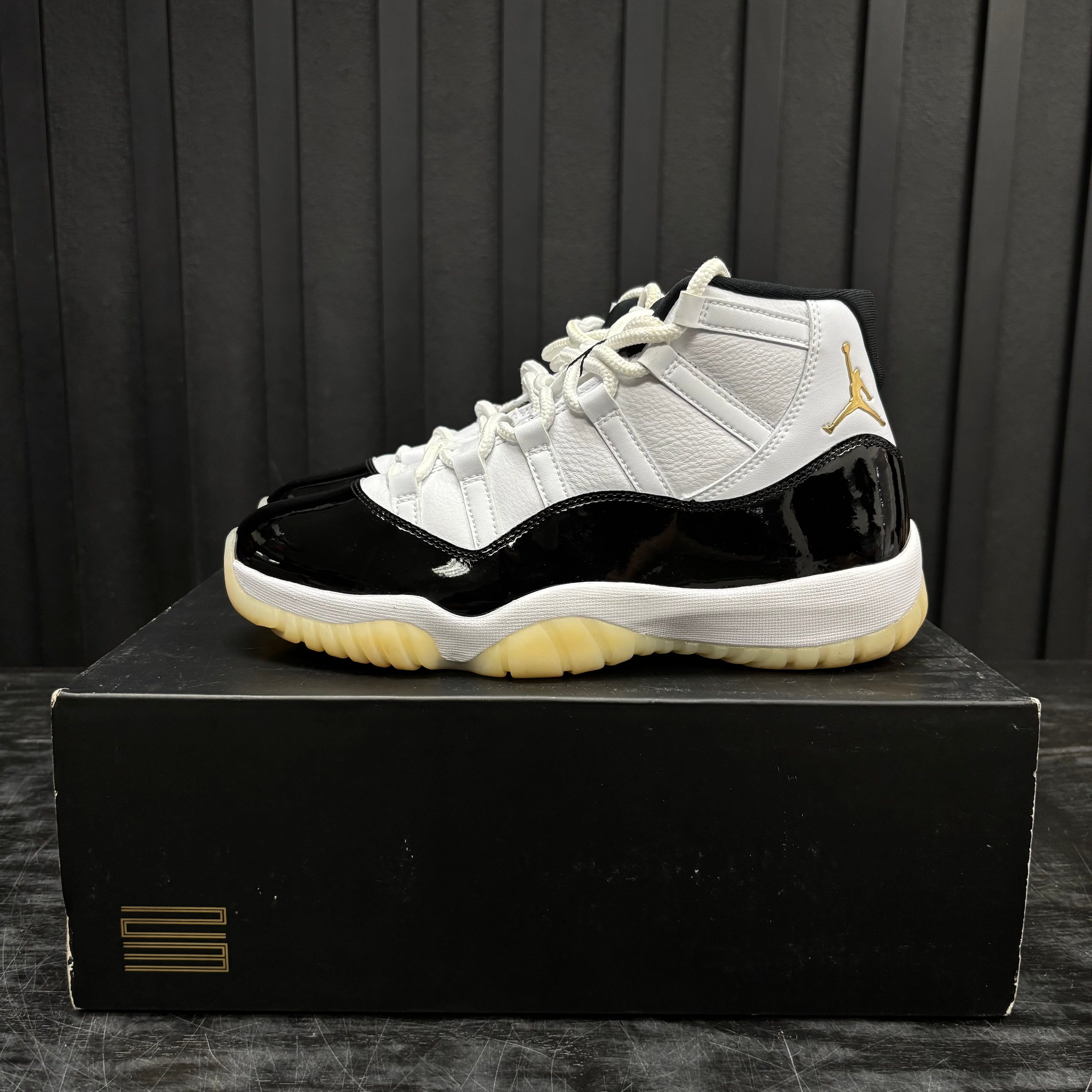 Jordan 11 DMP Gratitude (2023) - Used - 4453