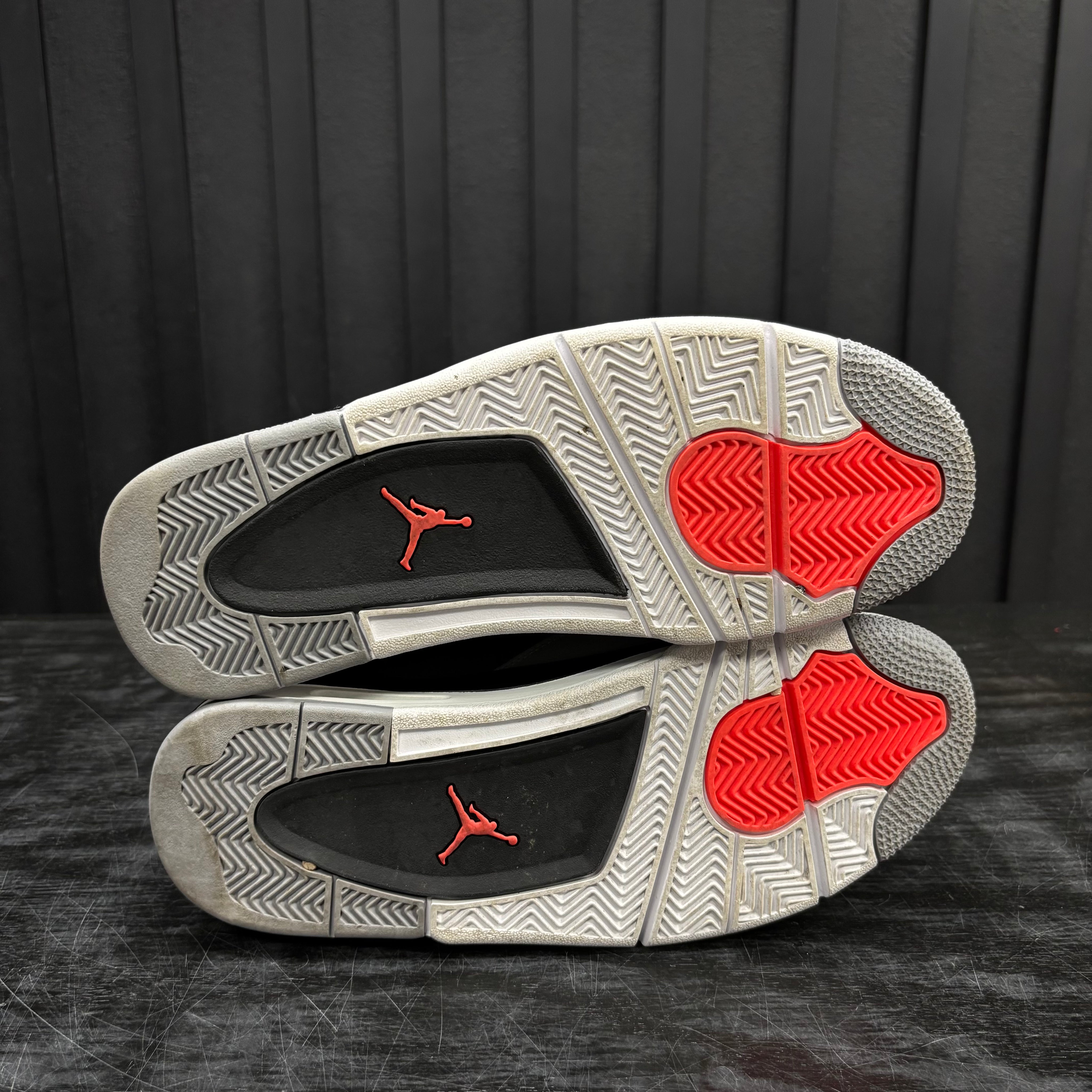 Jordan 4 Retro Infrared - Used - 4525