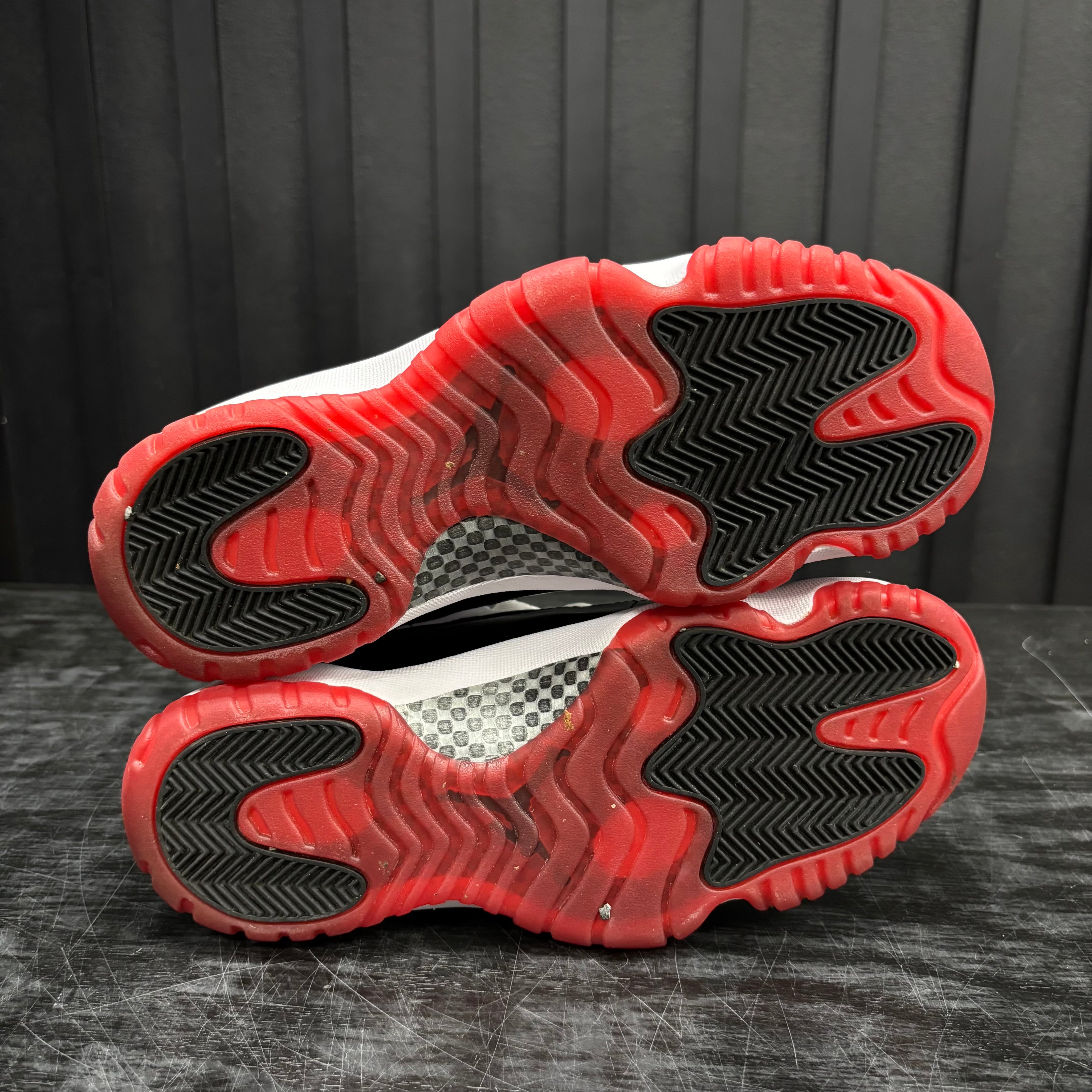 Jordan 11 Retro Low Concord Bred - Used - 4530
