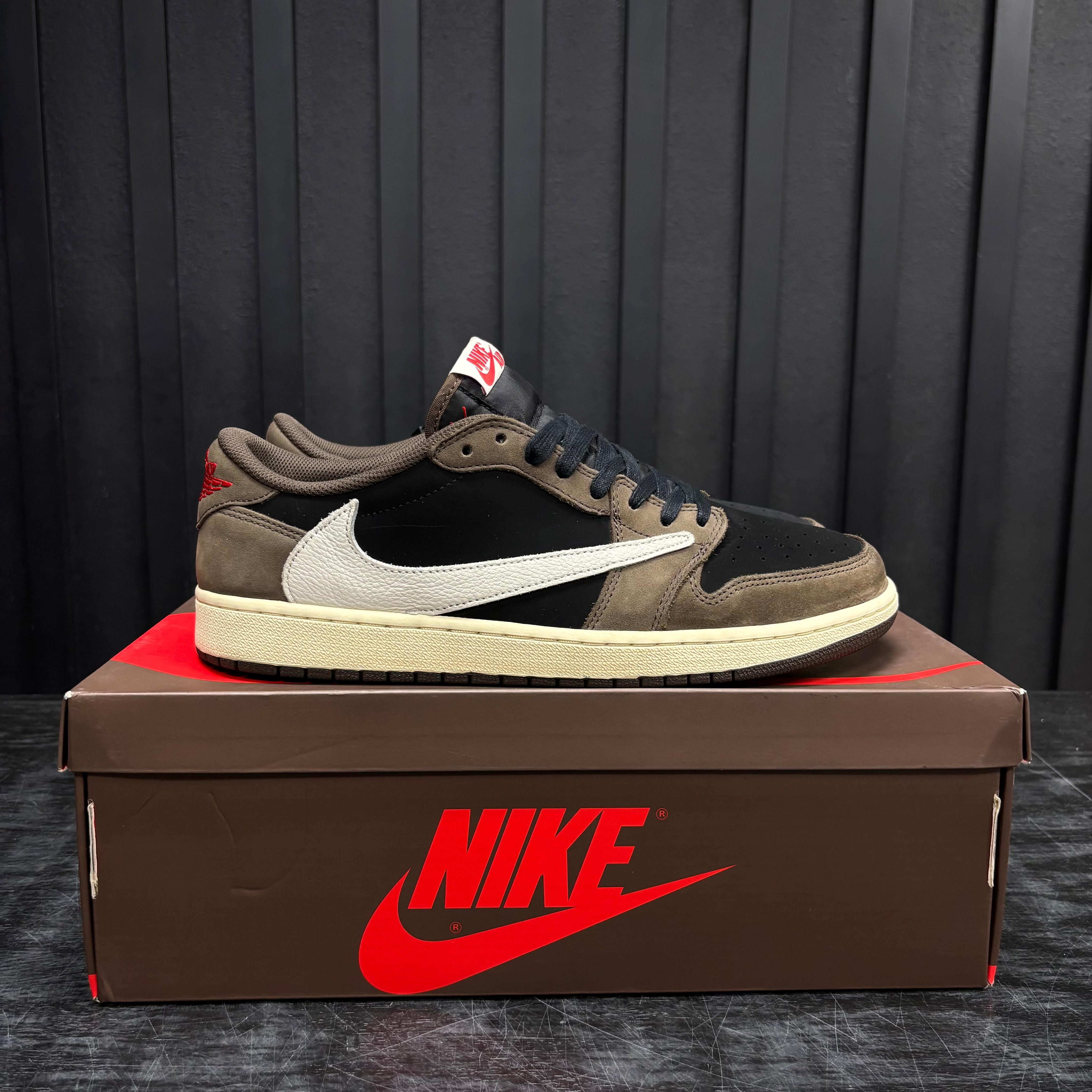 Jordan 1 Retro Low OG SP Travis Scott Mocha - Used - 3899