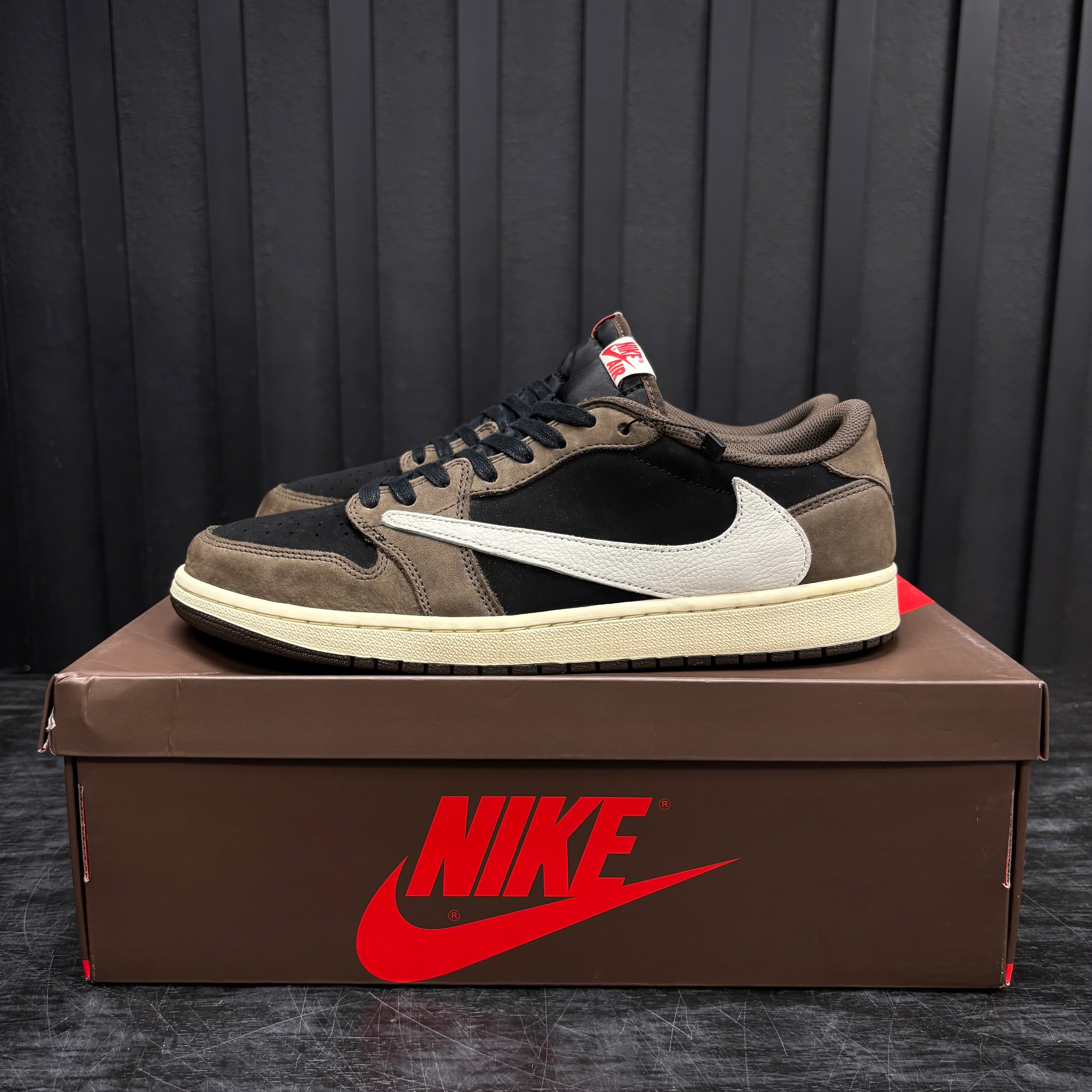 Jordan 1 Retro Low OG SP Travis Scott Mocha - Used - 3899