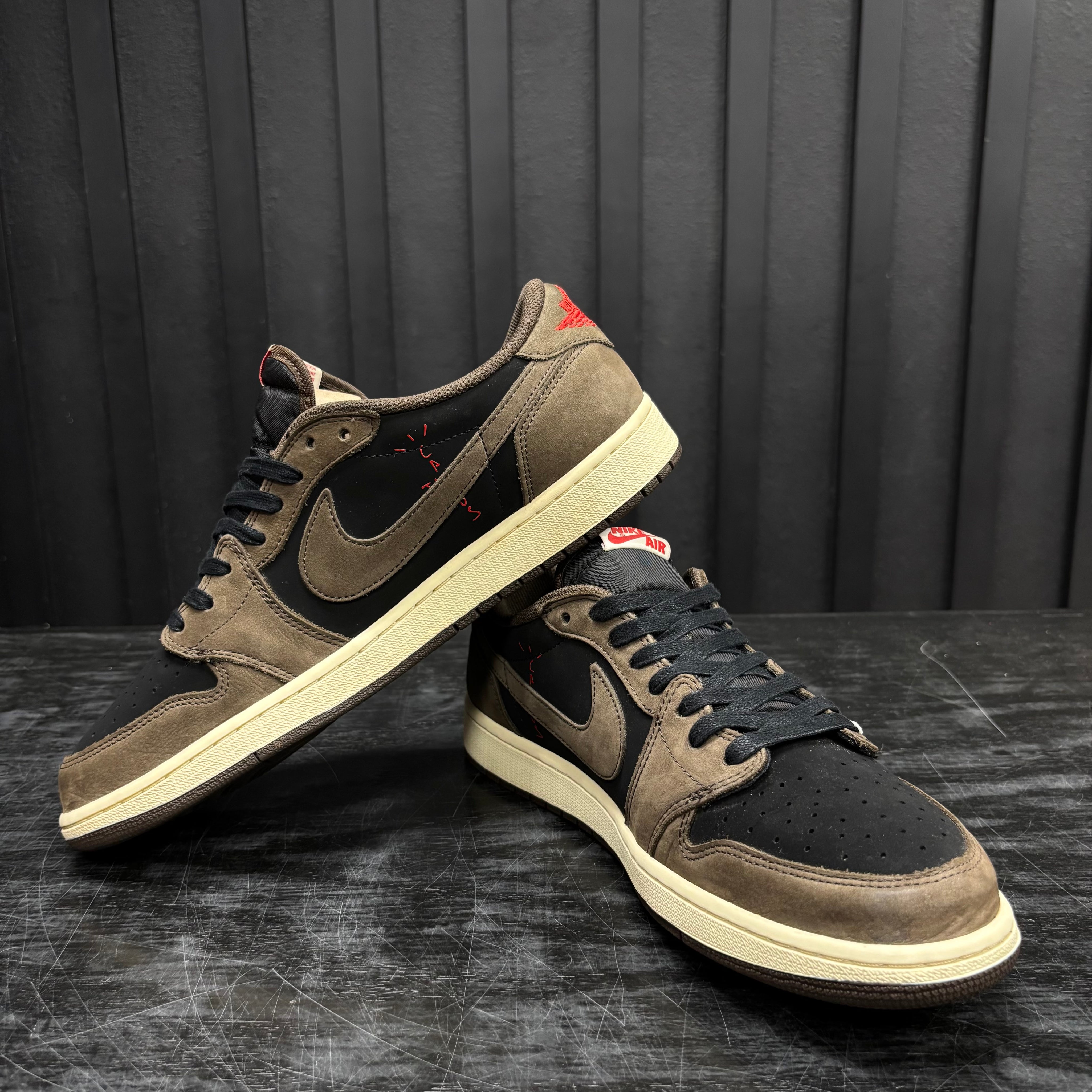Jordan 1 Retro Low OG SP Travis Scott Mocha - Used - 3899